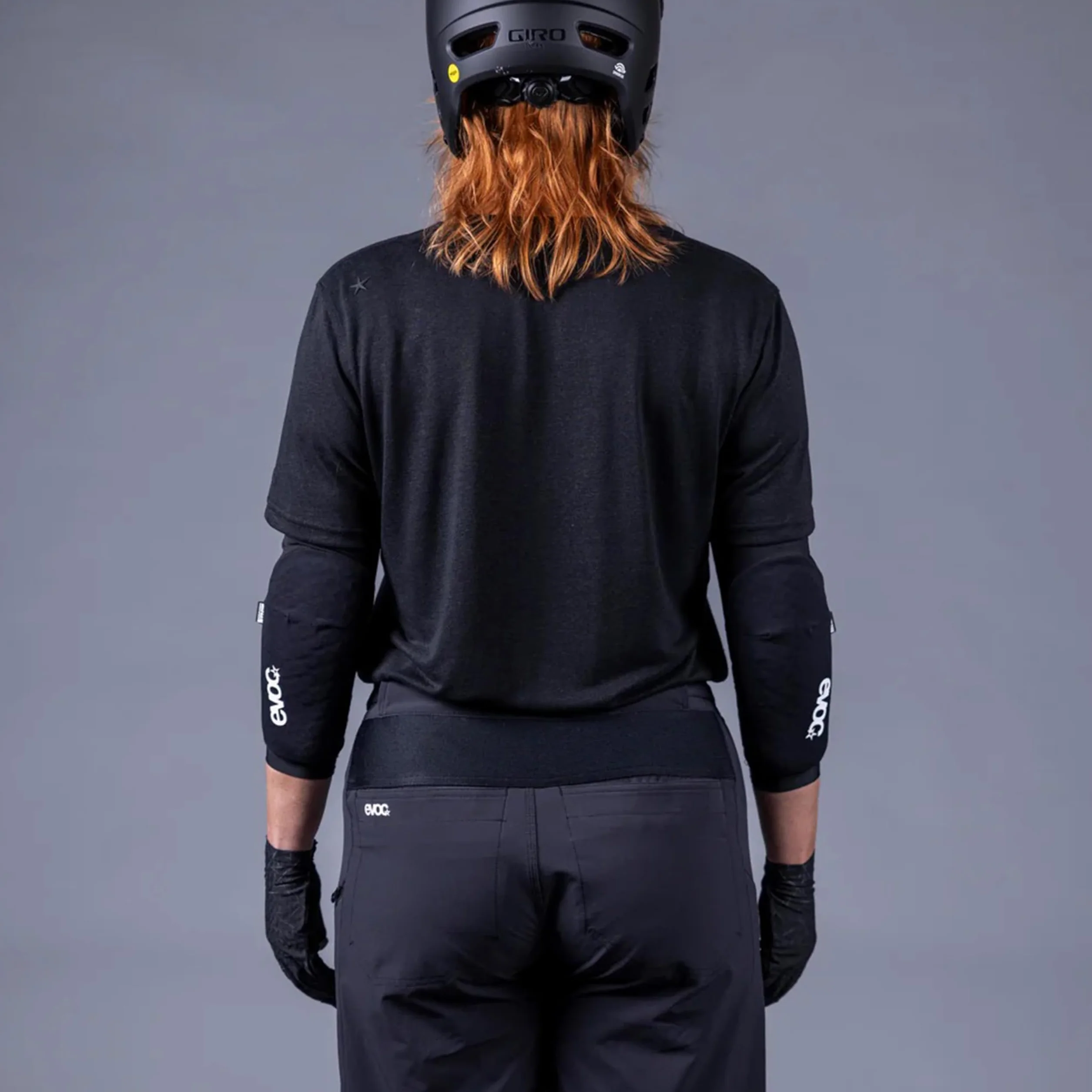 EVOC ELBOW PROTECTOR LS FLEX LITE, lekkie ochraniacze łokci MTB (ochraniacze łokci z poziomem ochrony 1, oddychające ochraniacze ramion, optymalna swoboda ruchów, akcesoria rowerowe), czarne