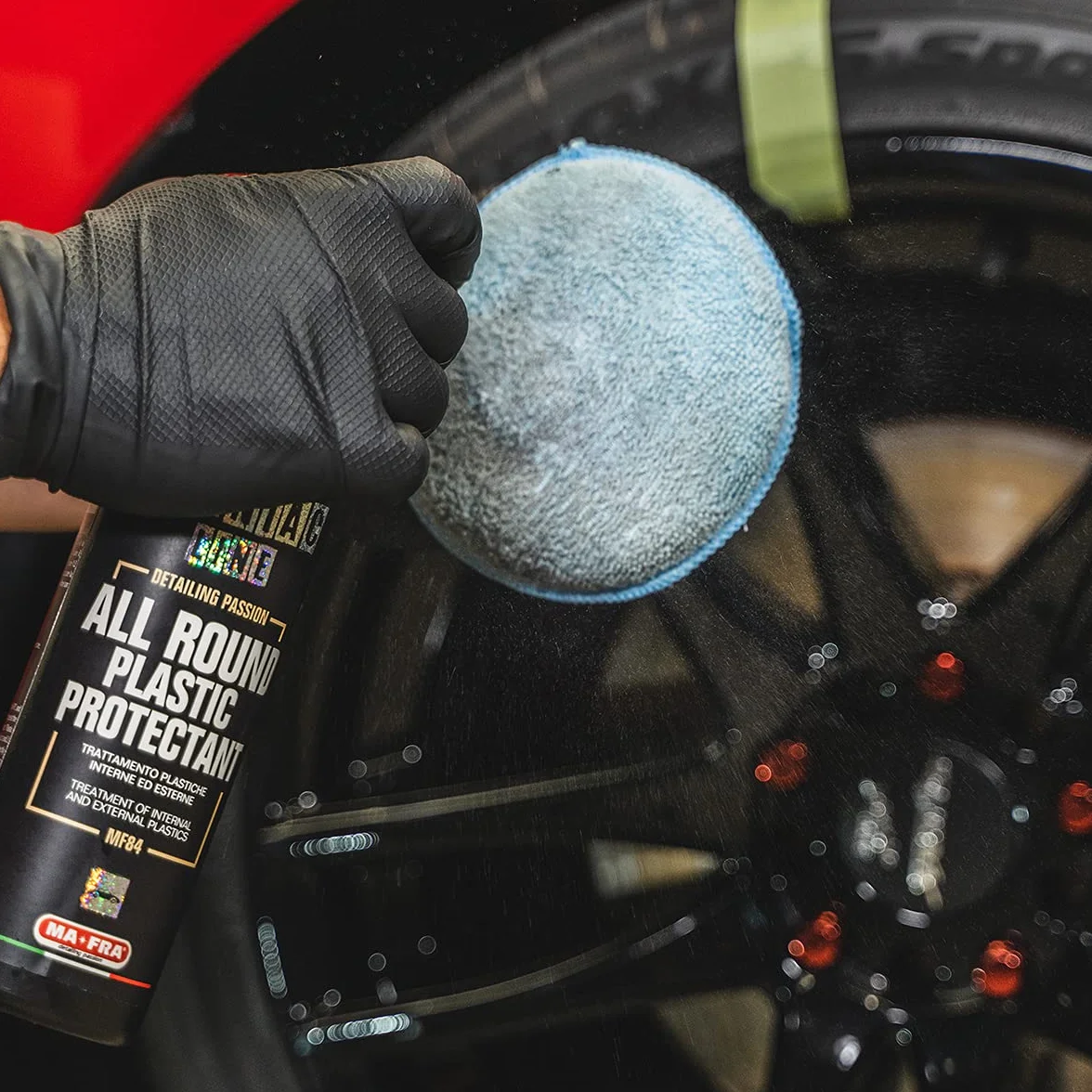 Ale-fra, Maniac Car Detailing Line, cały okrągły plastikowy ochraniacz, kompleksowa obróbka do wszystkich zewnętrznych i wewnętrznych tworzyw sztucznych samochodu, chroni i ożywia tworzywa sztuczne i