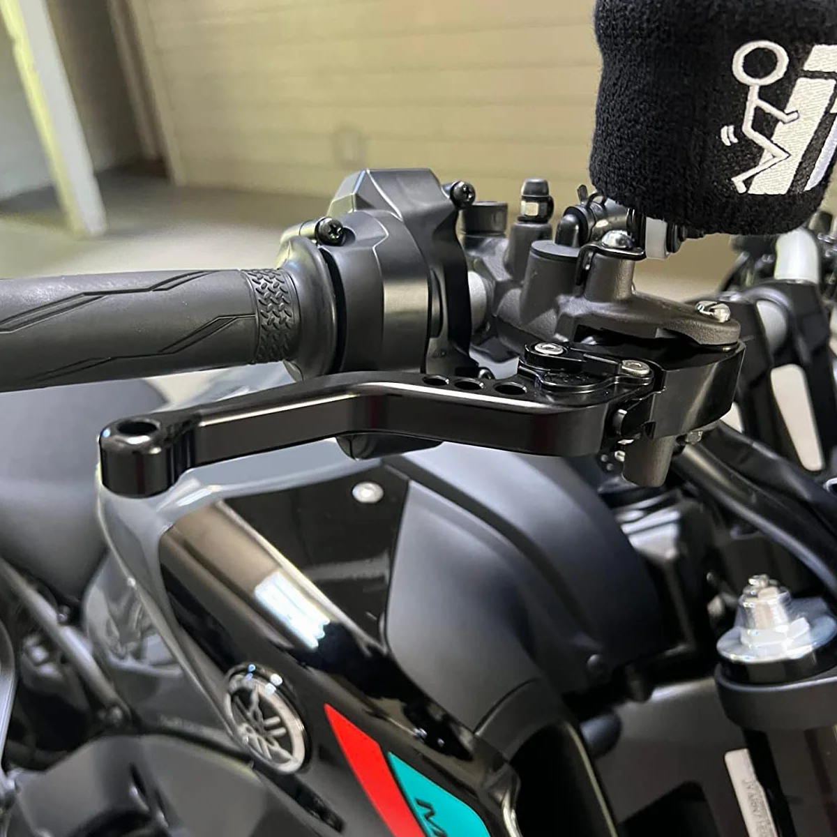 Krótka dźwignia sprzęgła hamulca kompatybilna z YAMAHA Fazer FZ-1 FZ-8 FZ-6 FZ-6R FZS600, wykonana ze stopu aluminium CNC (złota)