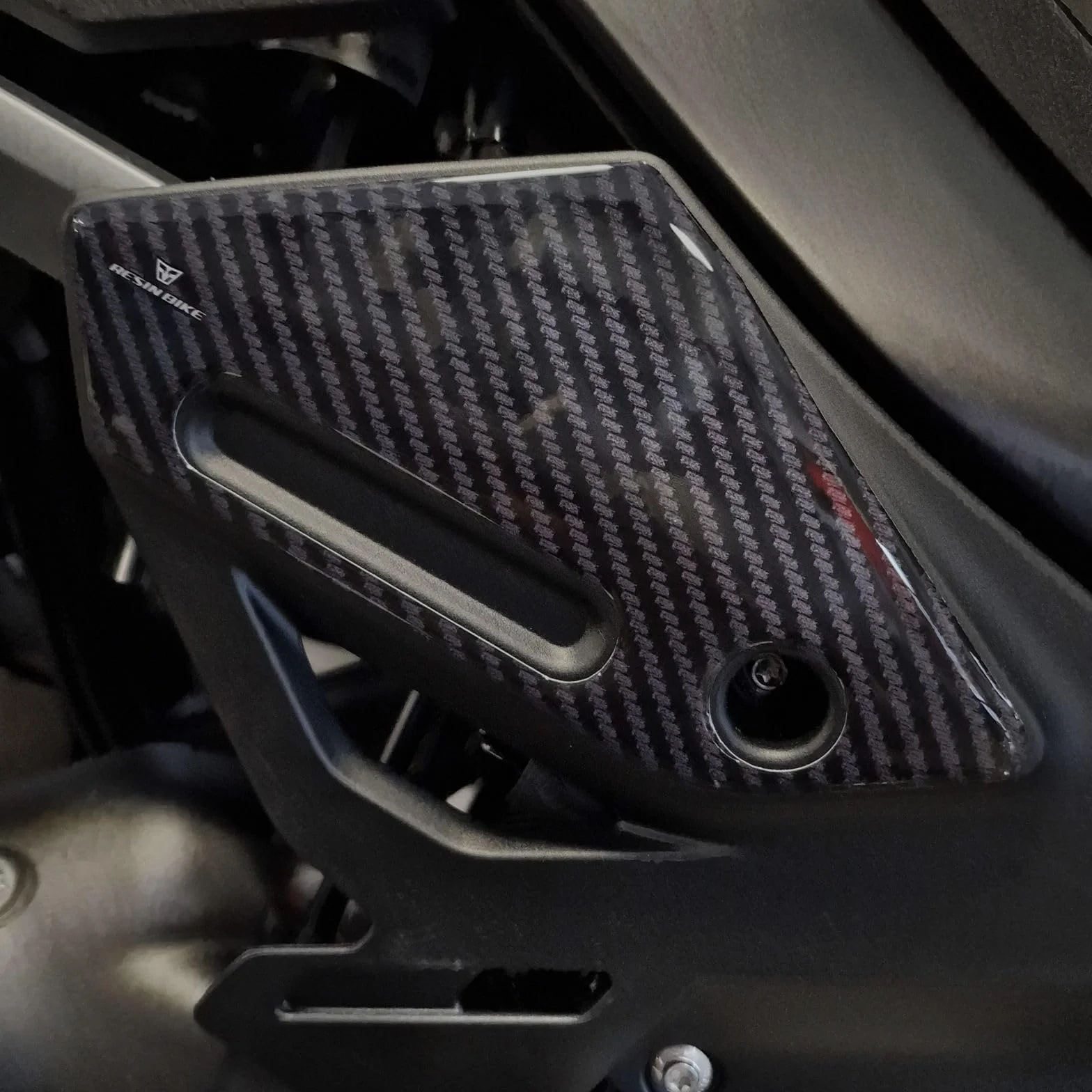 Resin Bike Kit Naklejki Moto kompatybilne z Bmw R 1300 GS Adventure Trophy 2025. Chronią Kompletny zestaw przed uderzeniami i zadrapaniami. Naklejki żywiczne z efektem 3D - wyprodukowane we Włoszech
