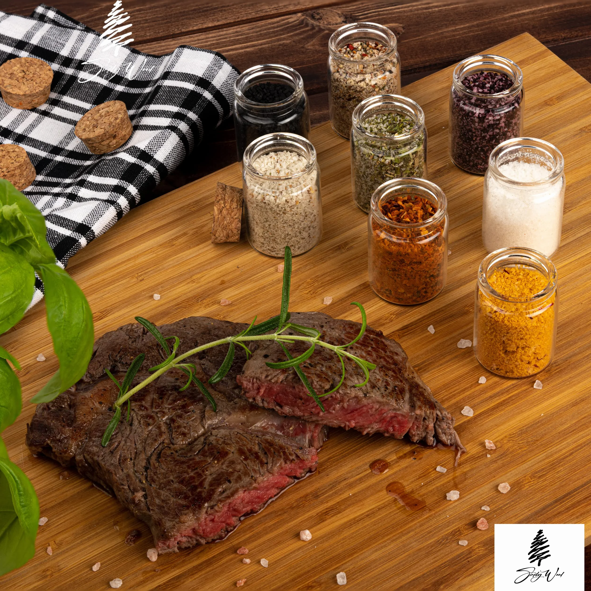 SIMPLY WOOD Gourmet sole, odmiany soli z całego świata jako idealny zestaw prezentowy/zestaw solny prezent z soli morskiej 8 x 25 g, 200 g, edycja fioletowa