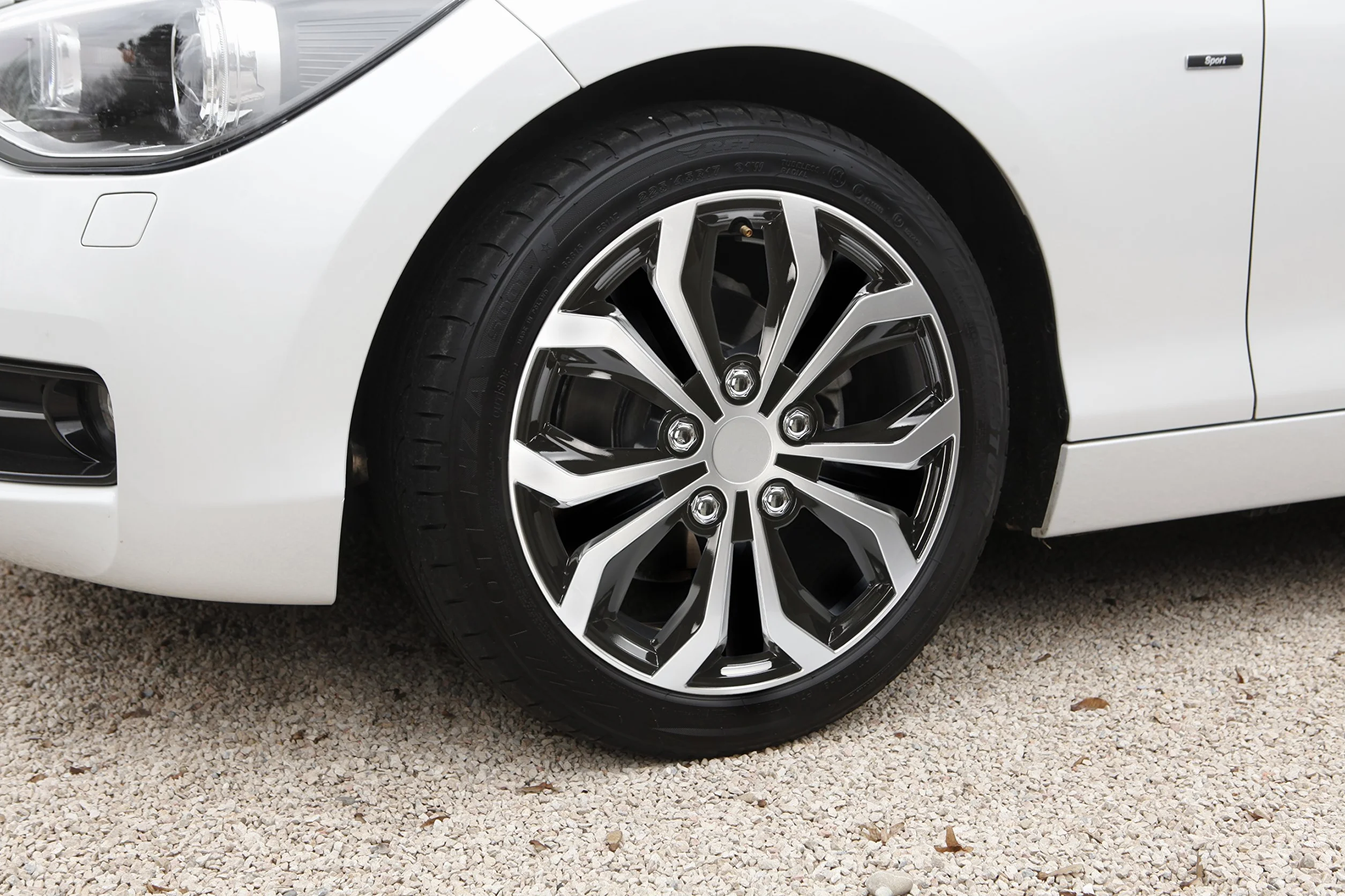 Cartrend Dayton Czarno-Srebrny 16 Cali 4 Uniwersalne Kołpaki