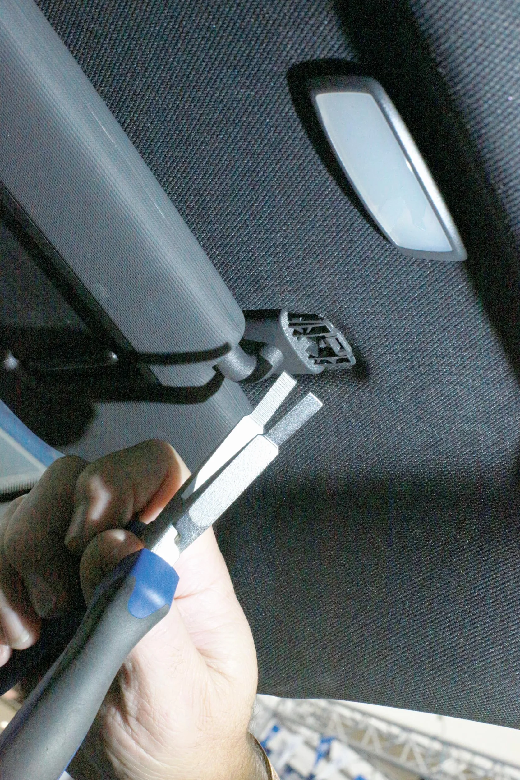 Szczypce do odblokowywania osłony przeciwsłonecznej VW Group Laser 9083