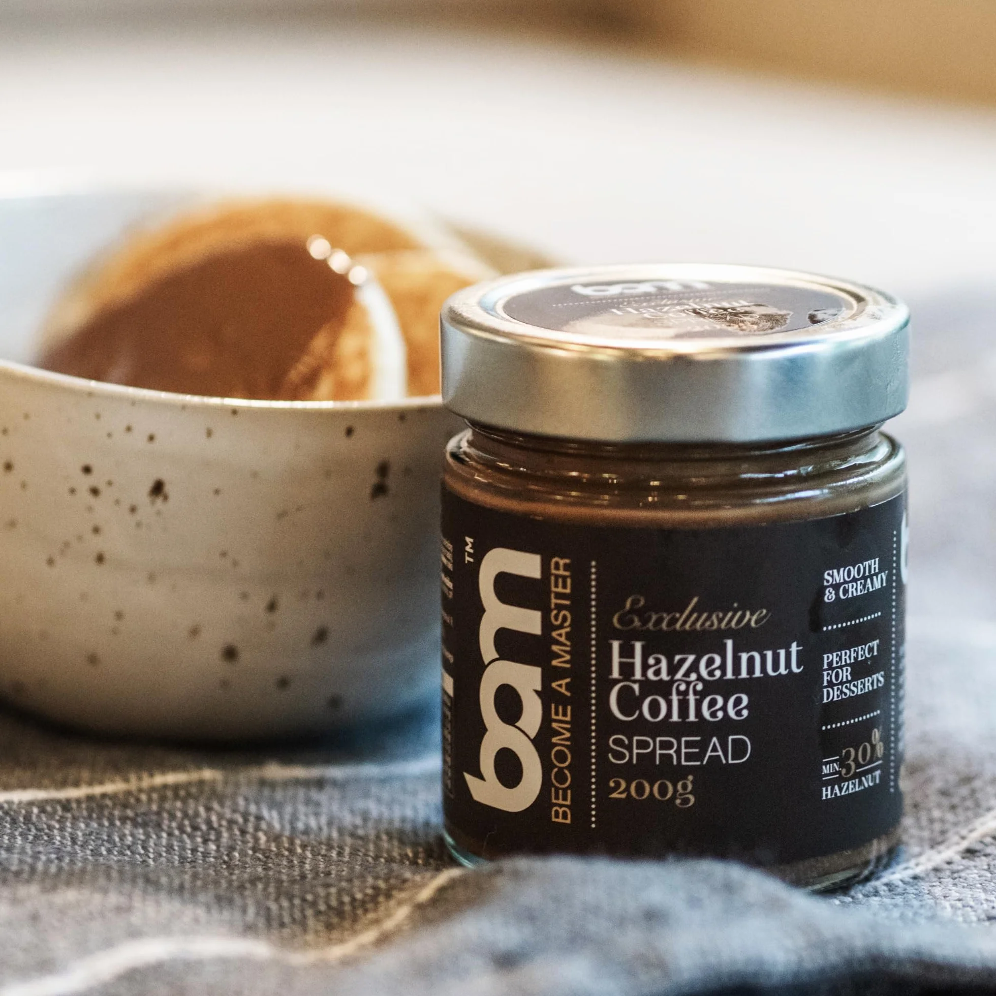 BAM Spread do kawy z orzecha laskowego, 200 gramów, minimum 30% orzechy laskowe, desery, gładki i kremowy