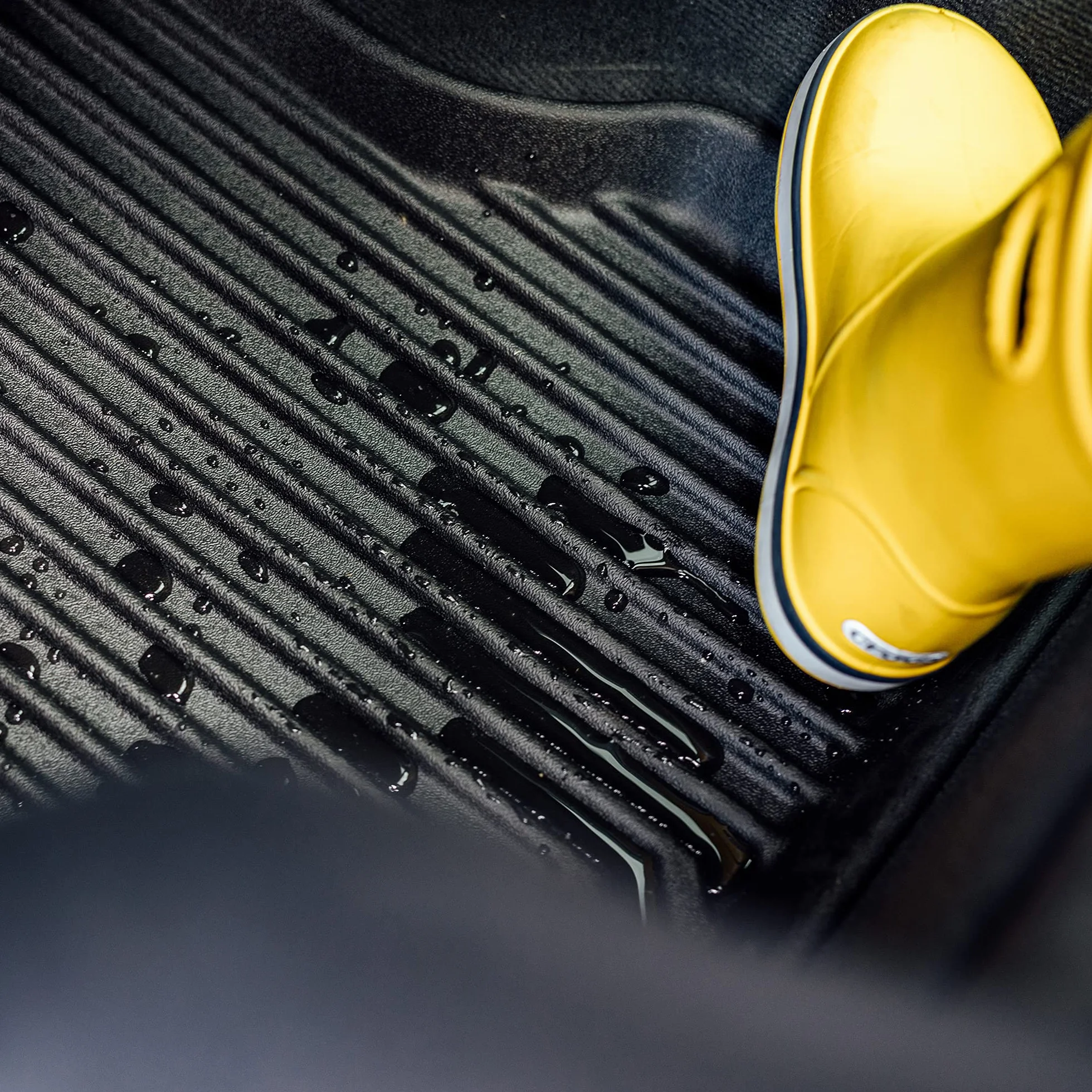 MOTOS Gumowe dywaniki samochodowe pasują do Audi A4 B9 2015-2023 Popraw swój komfort podróży z dywanikiami antypoślizgowymi No.77- Dywaniki samochodowe na każdą pogodę, ochrona przed zabrudzeniami