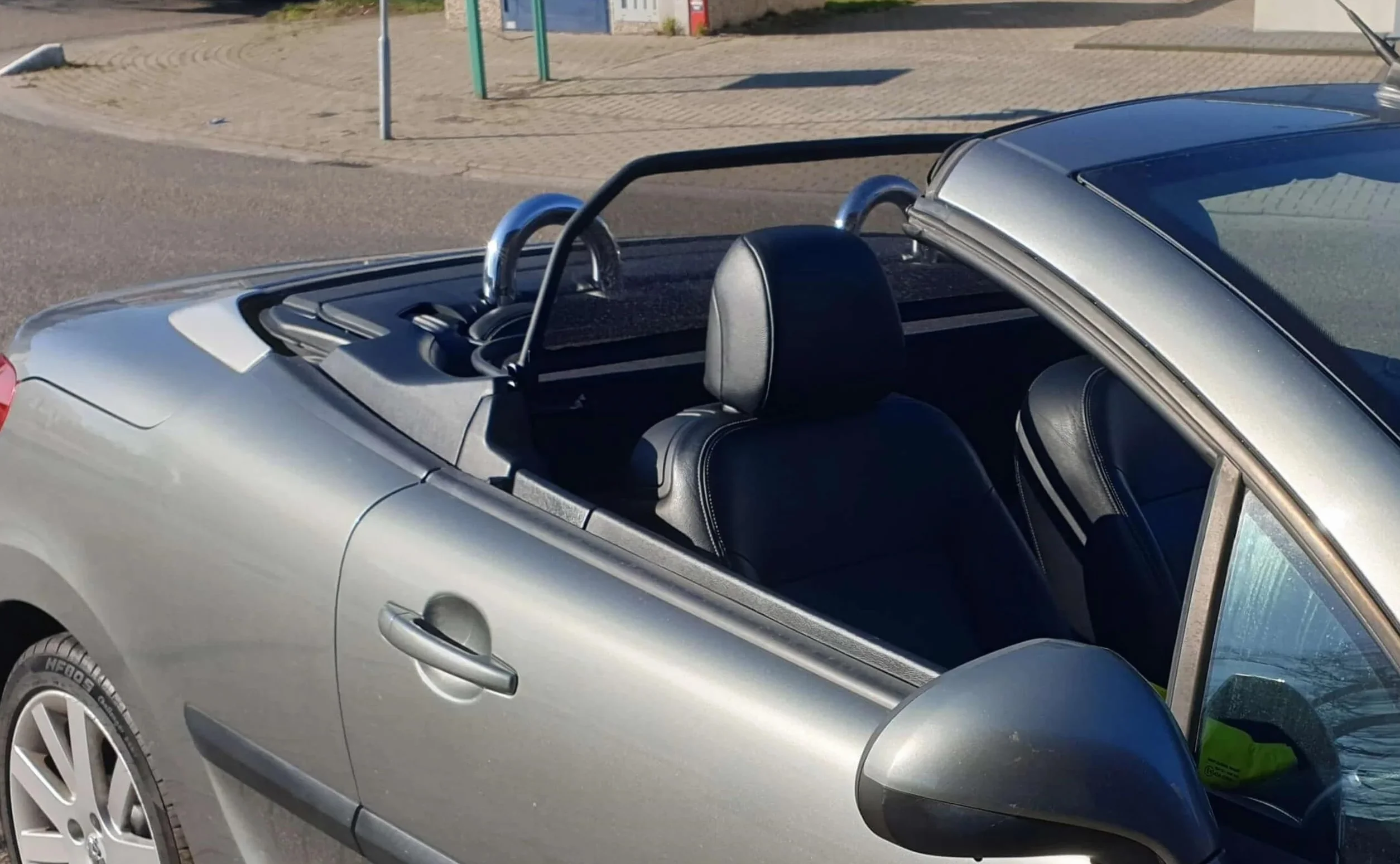 Windschott do Peugeot 207 Cabriolet – składany – z szybkim zapięciem – czarny | deflektor wiatru | Windblocker | Wind Deflector