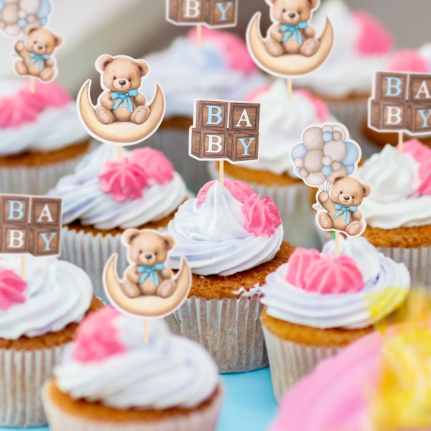 Ozdoby na babeczki z niedźwiedziem, baby shower, babeczka, miś, motyw baby shower, dekoracje na tort, dla dzieci, chłopców, dziewcząt, urodziny, przyjęcie, ciasto, dekoracje, materiały