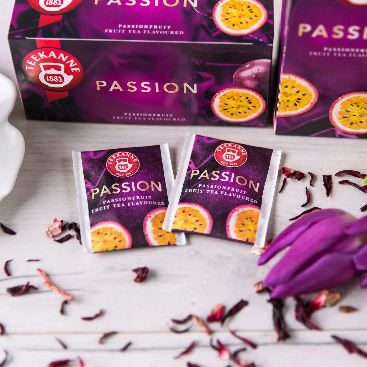 Teekanne Big Love Tea Collection (4 x 20 torebek) - zestaw do herbaty owocowej (prezent Dekond)