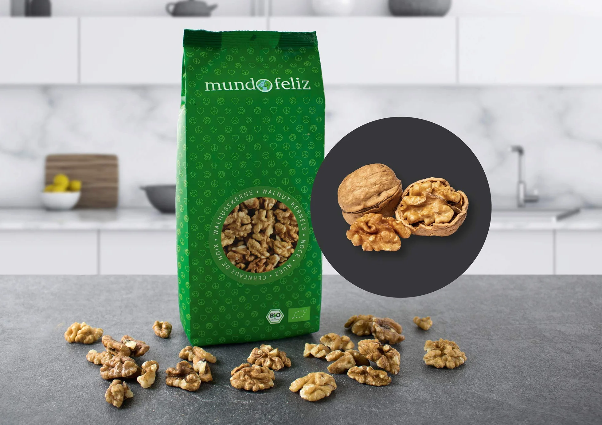 Mundo Feliz Organiczne Połówki Orzecha Włoskiego 3 x 300 g