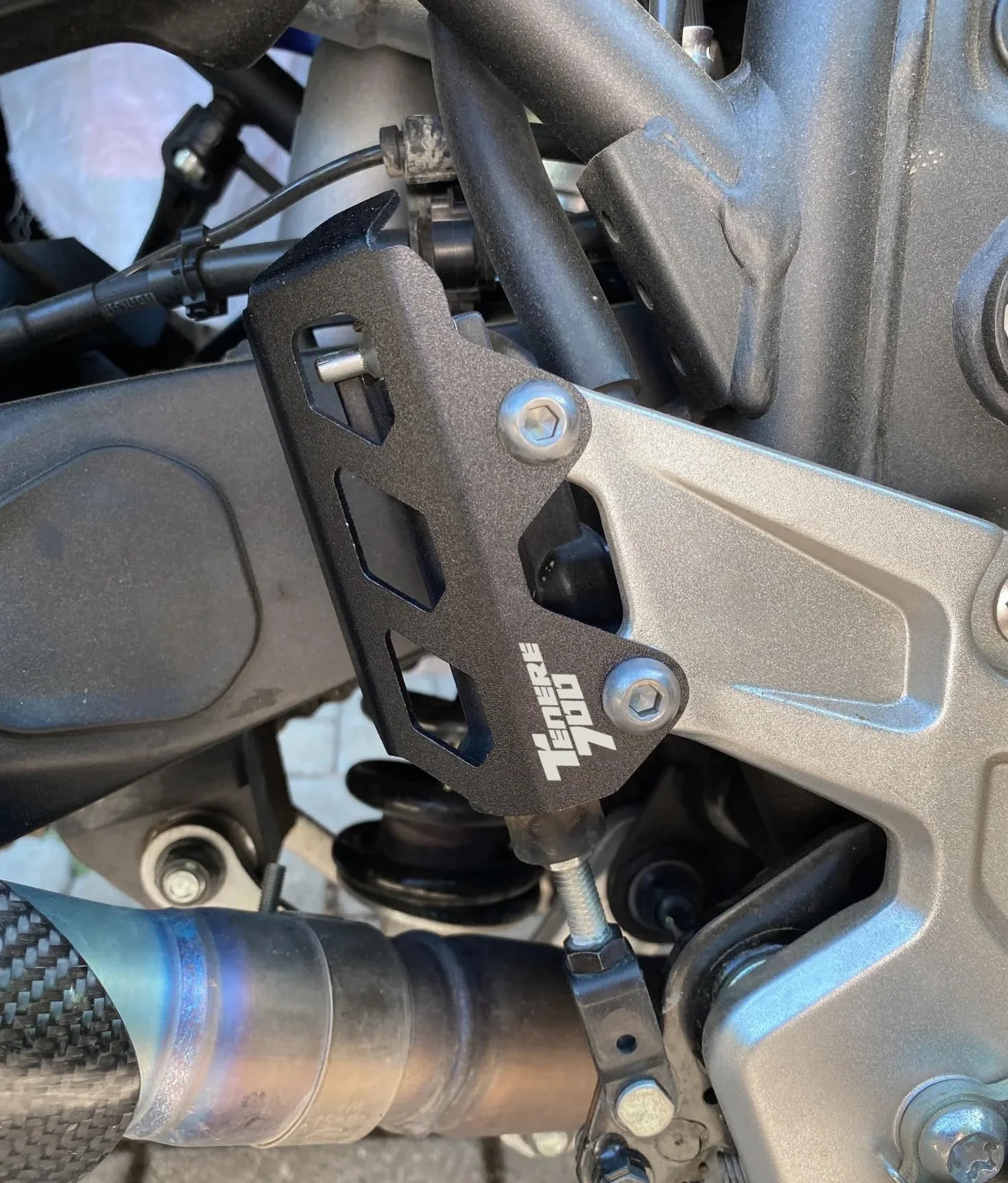Dla YAMAHA TENERE 700 T700 2019 2020 2021 2022 akcesoria motocyklowe tylny zbiornik płynu hamulcowego + osłona czujnika ABS + osłona pięty