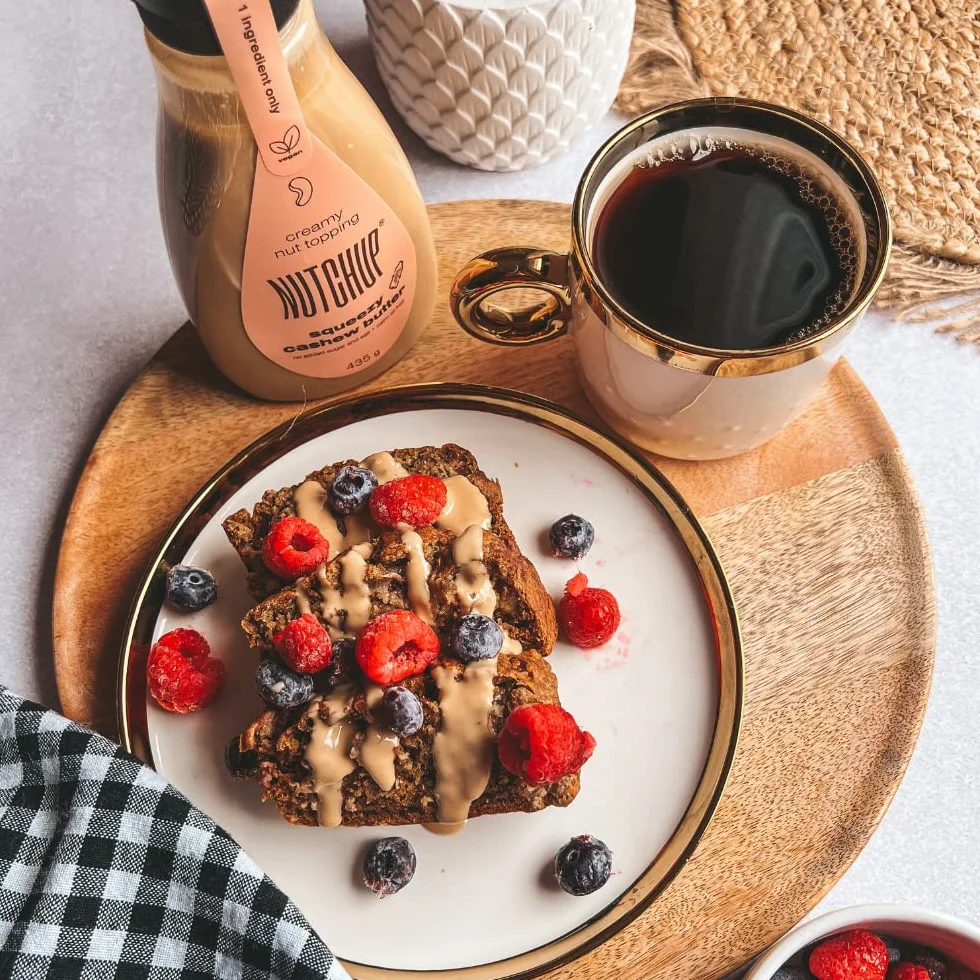 NUTCHUP | Pierwsze wyciskane masło z orzechów nerkowca (cashew) nabite w butelkę | Kremowa polewa z orzechów nerkowca | Butelka 435g (Oryginalny)