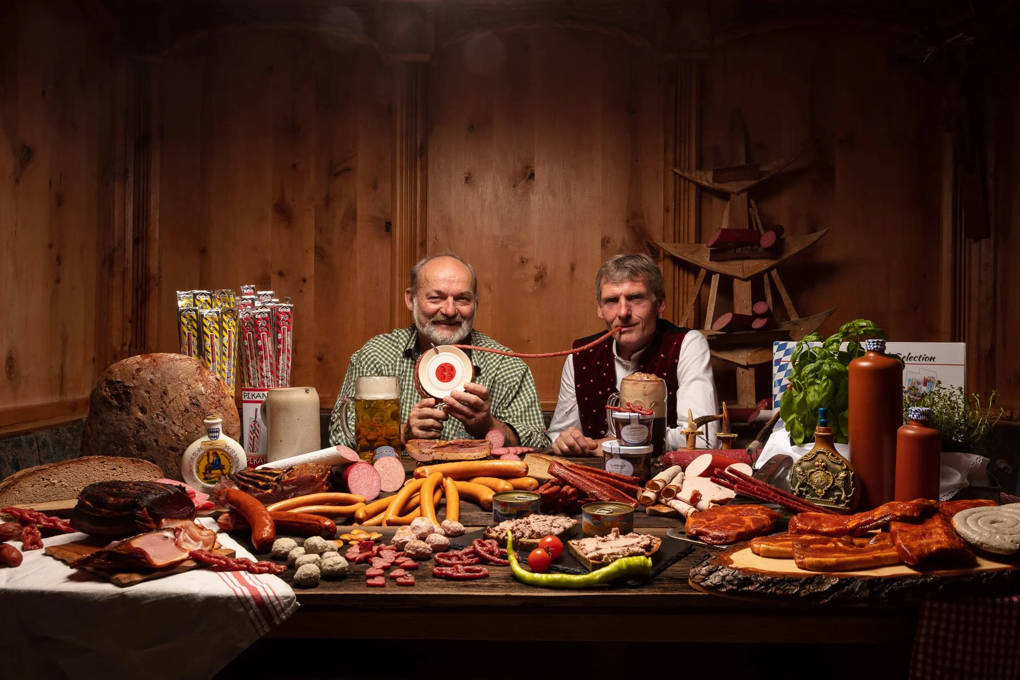 WURSTBARON® Bęben kablowy z kiełbasą, 3,5 m pysznej kiełbasy krakowskiej, w opakowaniu uzupełniającym, wysoka jakość i smak wędzenia, zabawny prezent, 2 x 240 g