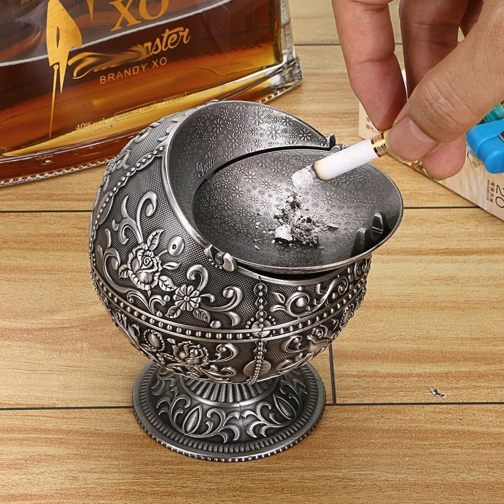 BSTKY Windfester Vintage-Aschenbecher mit Deckel - Klassisches Burgenmuster, Tisch-Aschenbecher, für drinnen und draußen, Retro, für zu Hause, Büro, als Dekoration silber