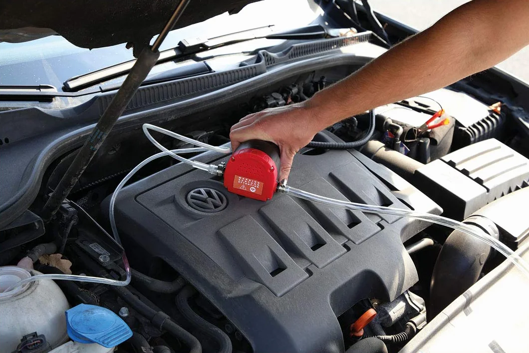 KS Tools 150.2800 Elektryczna pompa ssąca i tłocząca