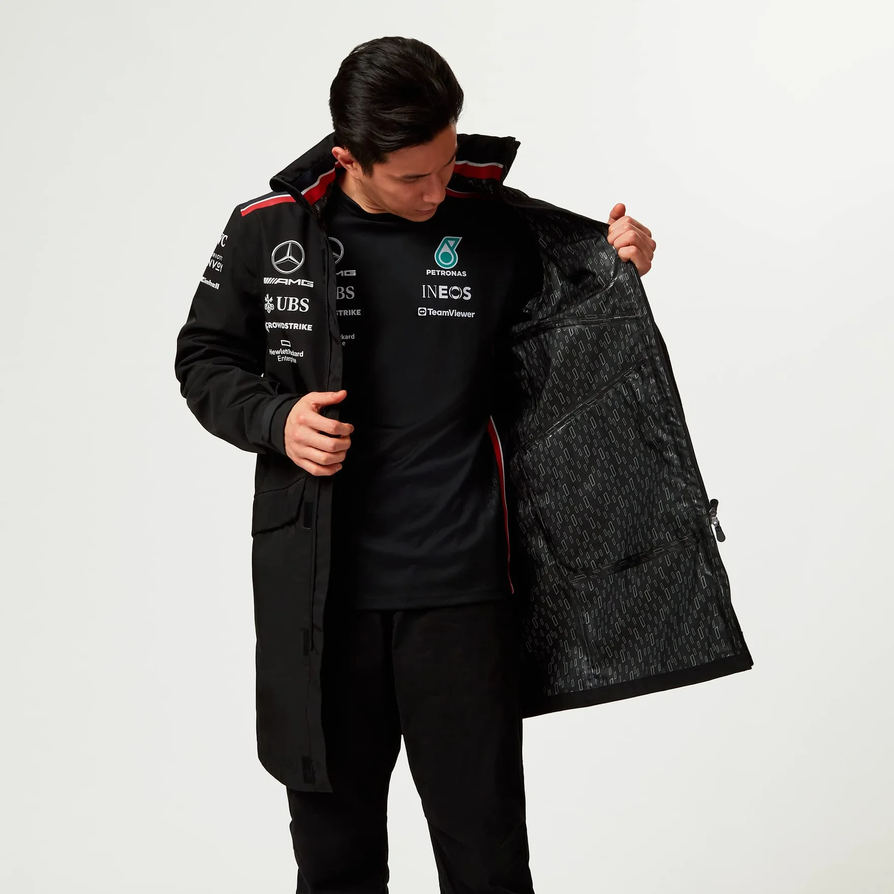 Mercedes AMG Petronas Formula One Team - 2023 Team kurtka przeciwdeszczowa