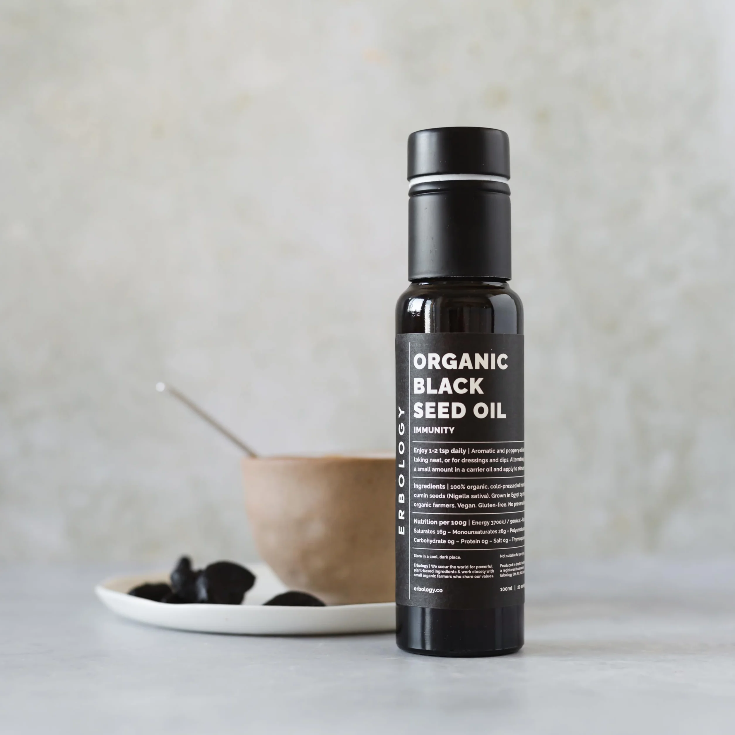 Erbology Organiczny olej z czarnych nasion 100 ml – Nigelle sativa – tłoczony na zimno – ponad 2,5% tymochinonu – wspomaga zdrowie układu pokarmowego i odporność – bez GMO – bez dodatków i