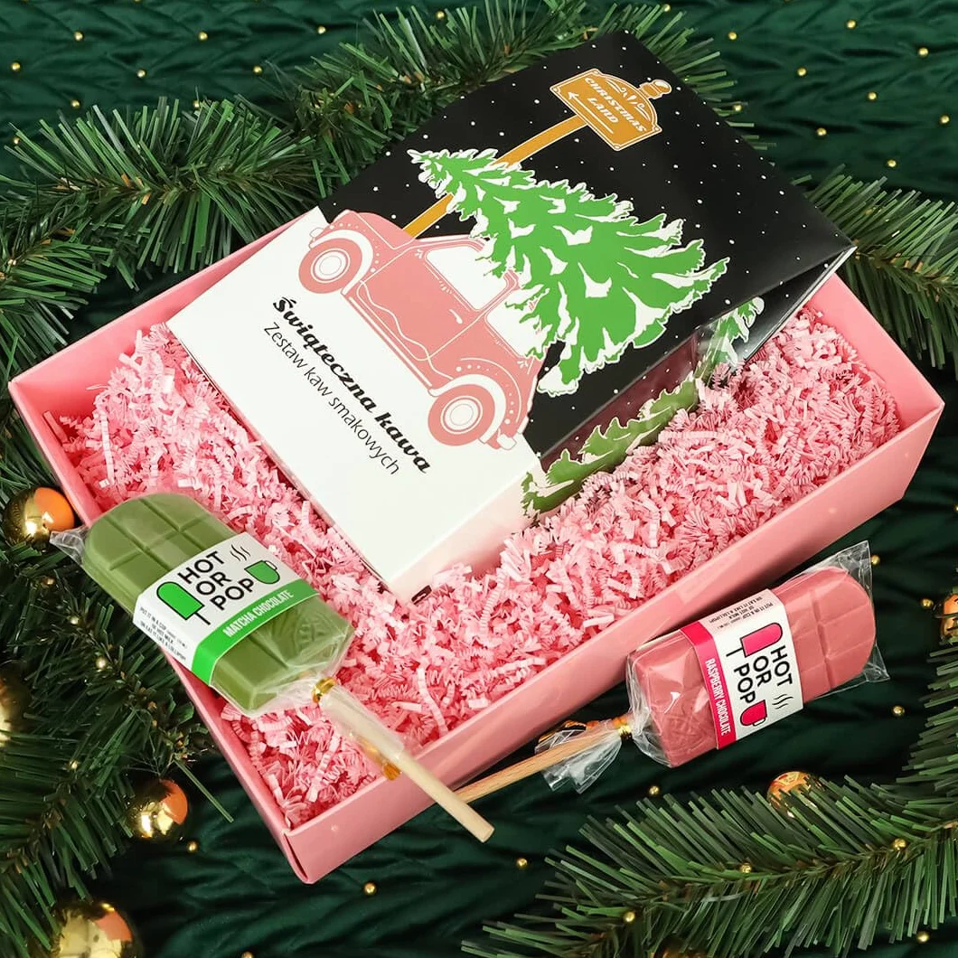 Christmas Land Box zestaw prezentowy kawa aromatyzowana PREMIUM 10szt. czekoladowy lizak 2szt.