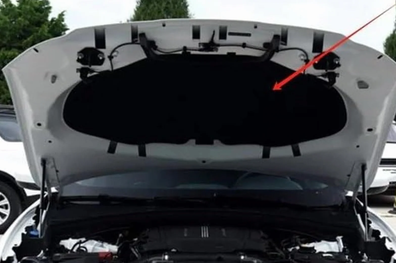 Mata dźwiękochłonna osłona termiczna silnika do Jaguara F-PACE 2016-2020