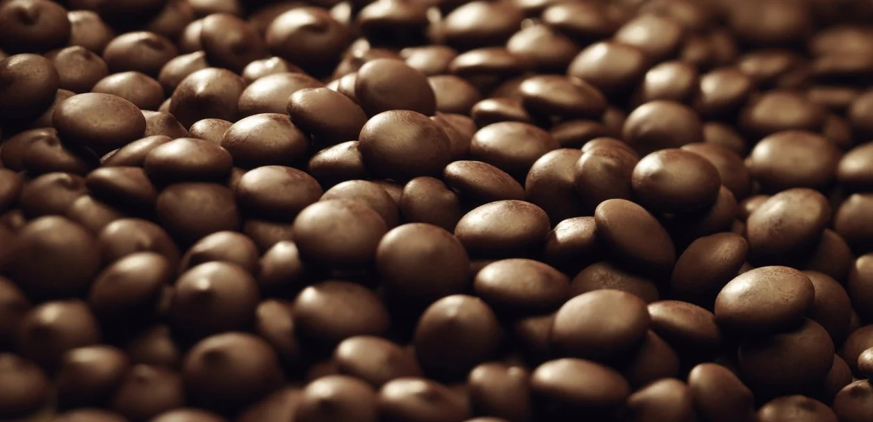 Callebaut Power 80 (moc 80%) – najdelikatniejsza belgijska koperta z ciemnej czekolady – delikatna gorzka czekolada – Finest Belgian Dark Chocolate (Callets) 2,5 kg