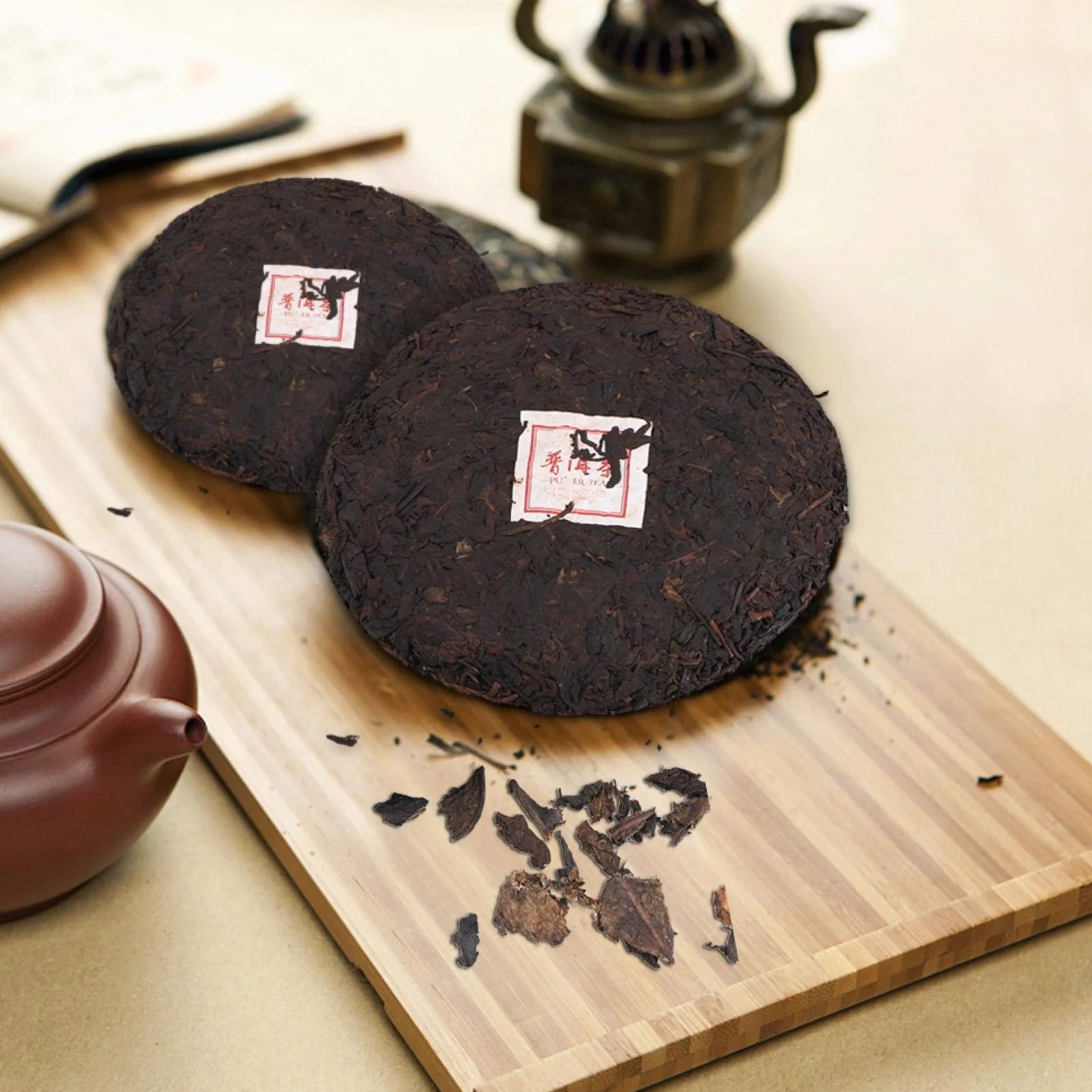 Pu-Erh Tee Chinesischer Yunnan Pu'erh Kuchen Gekochter Tee Roher Puerh Tee 357g