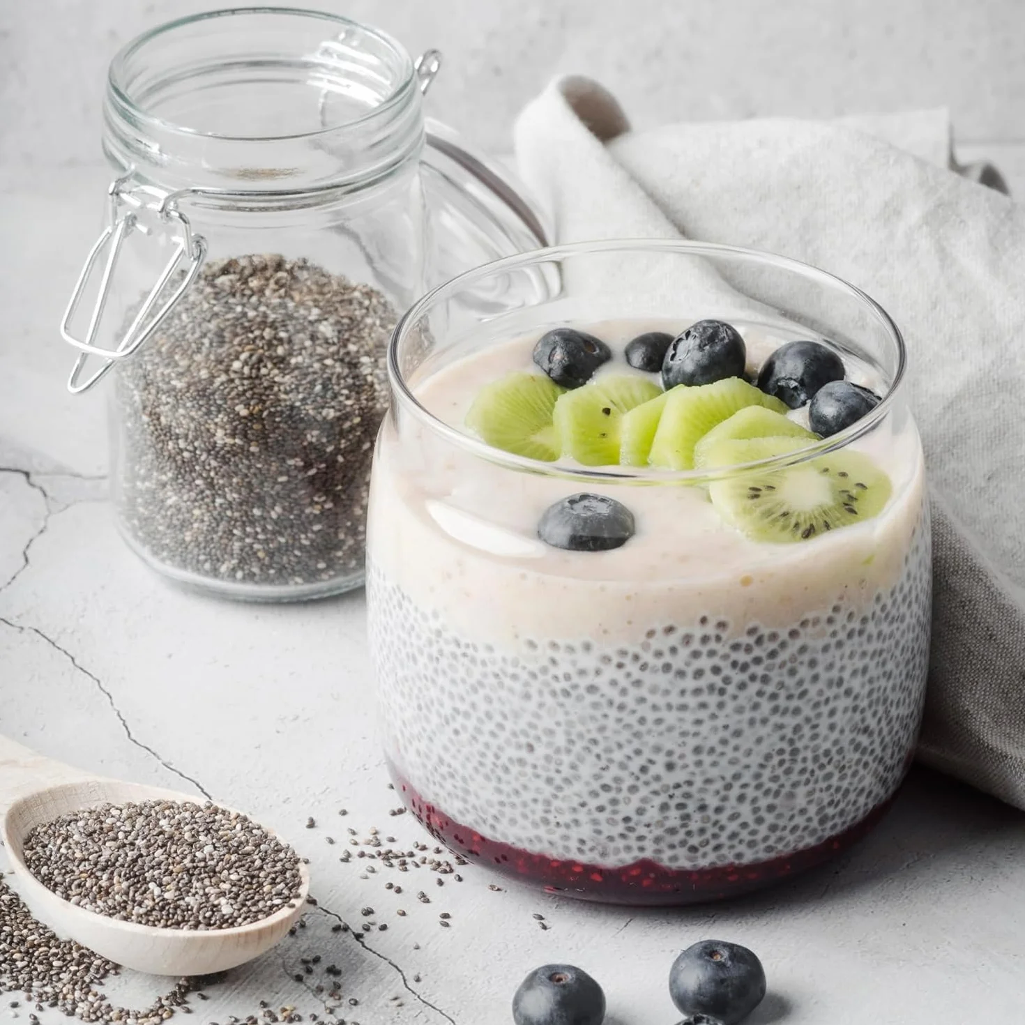 Alpi Nature Nasiona Chia 250g Całe Surowe Czarne do Smoothie, Jogurtu i Musli