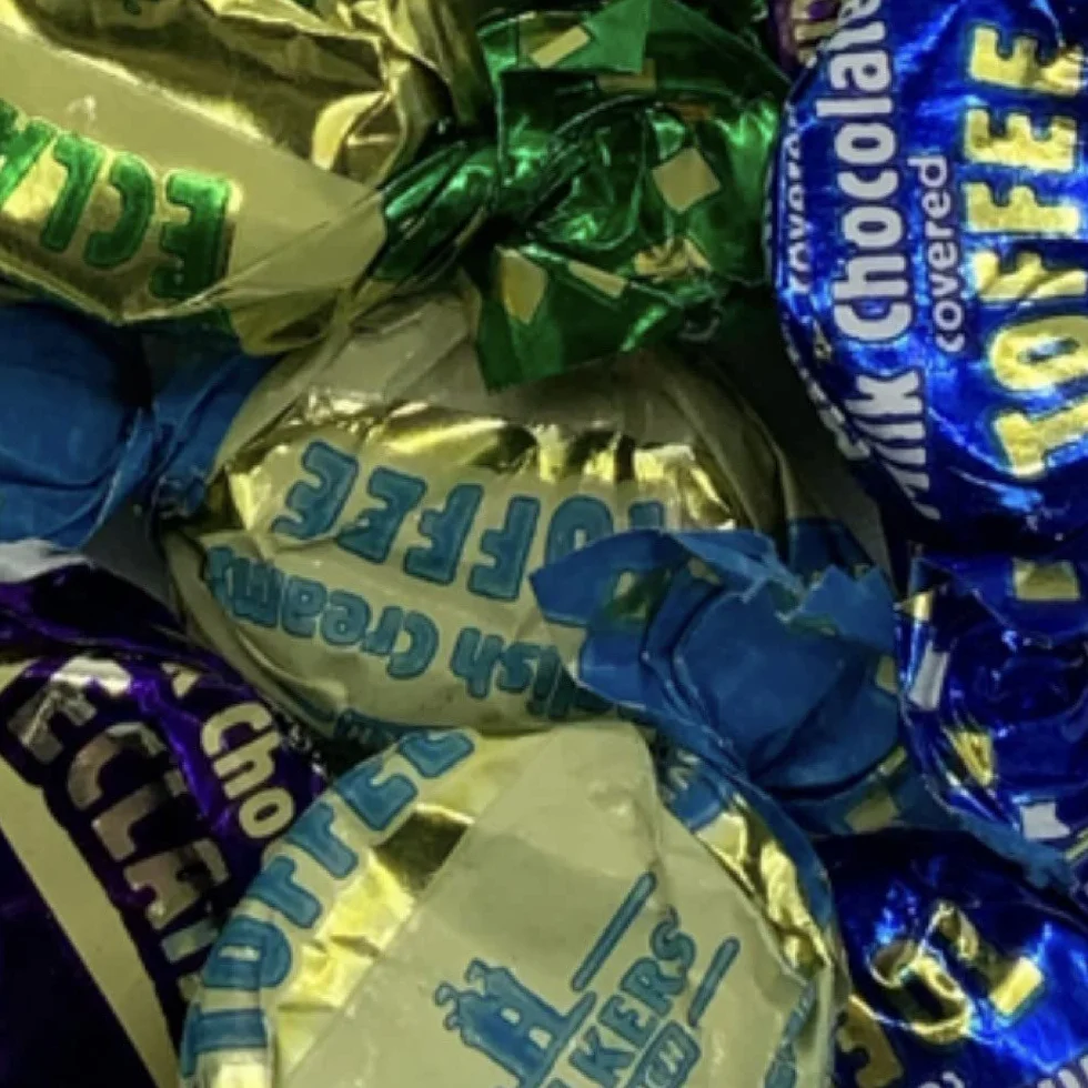 WALKERS NONSUCH TOFFEE Walker's Nietakie różne tkawy i ekclairs 1 kg