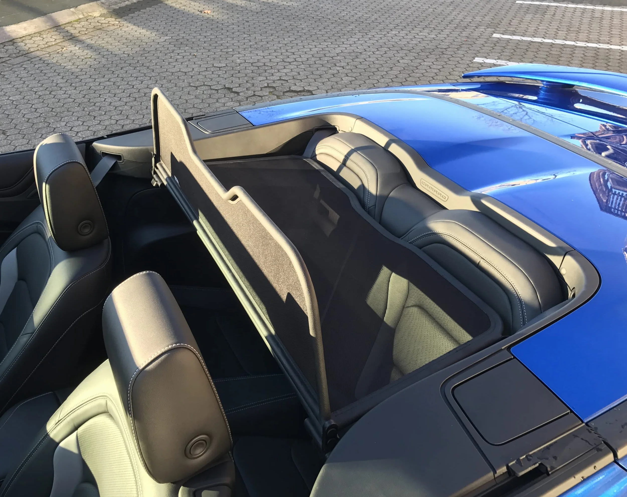 Windschotty do Chevrolet Camaro Gen.6 Cabrio