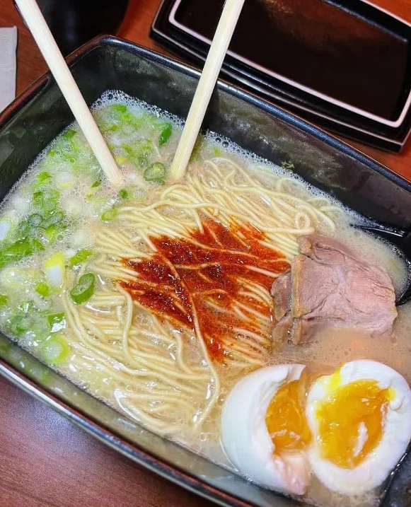 Ichiran Hakata straight noodle Kamadare premium tonkotsu soup Ramen with special secret red dry sauce 2 meals