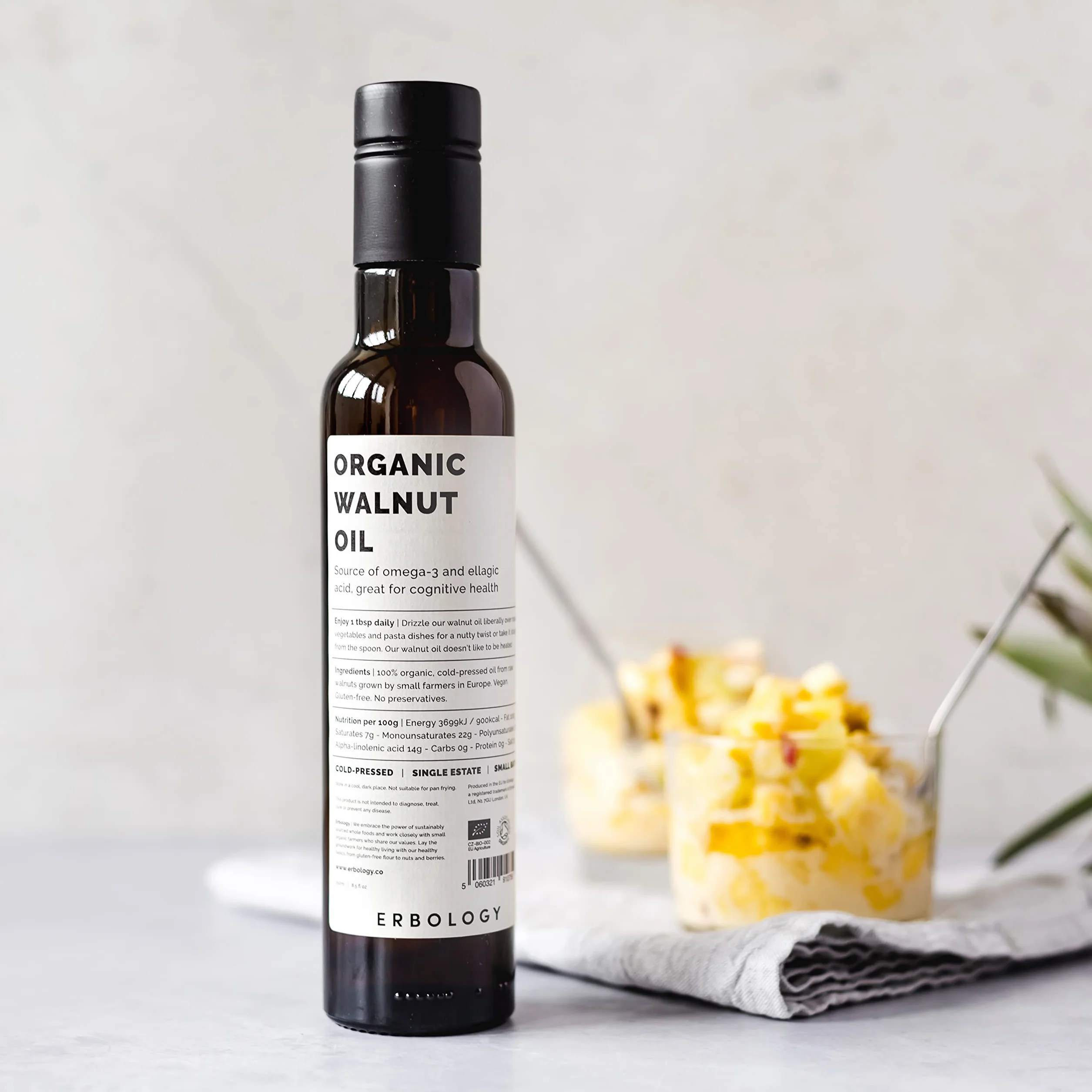 Bio olej z orzechów włoskich tłoczony na zimno 200 ml Omega 3 witamina E wegański bez glutenu