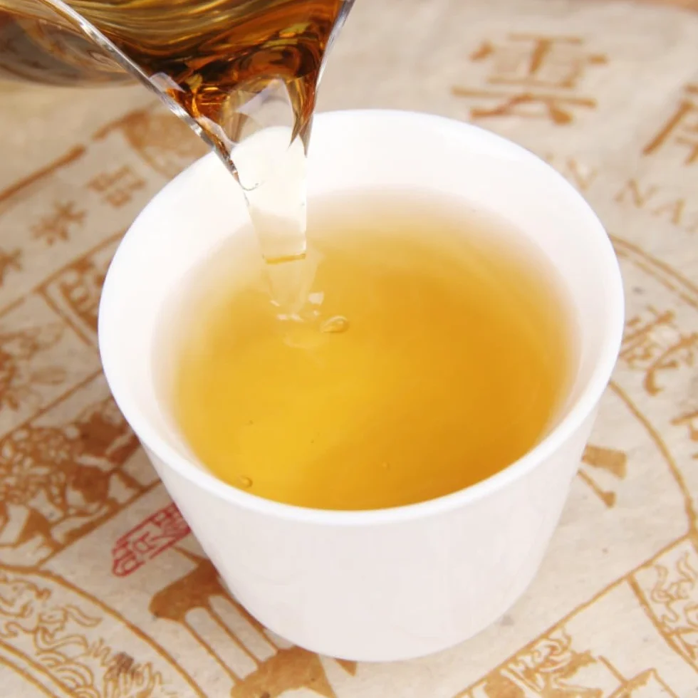 Yunnan 10 Lat Przechowywana Na Sucho Wysokogórska Herbata Gongmei W Wieku 357g - Klasyczny Wybór