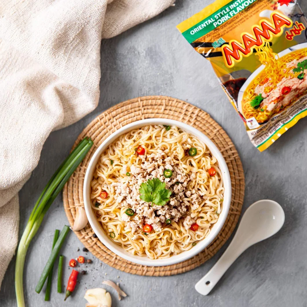 Zupa z makaronem wieprzowym mama kartonowa 30x55g Tajlandia