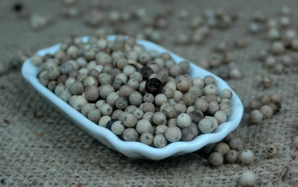Naturix24 Pieprz biały cały 250 g