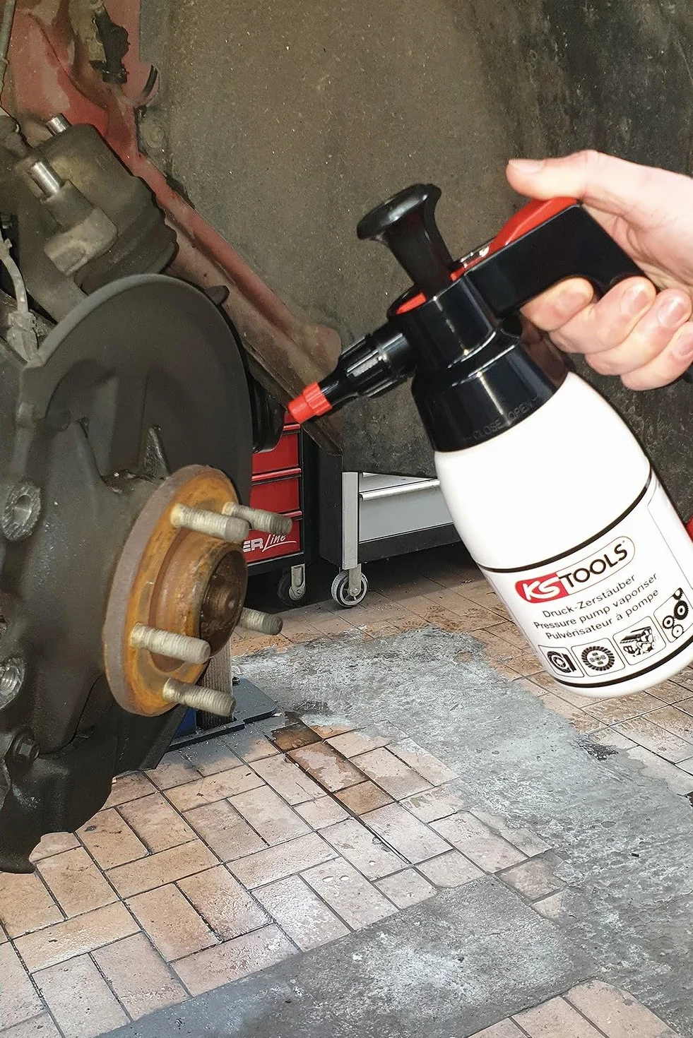 KS Tools 150.8258 Butelka z pompką do płynu do czyszczenia hamulców, 1 l