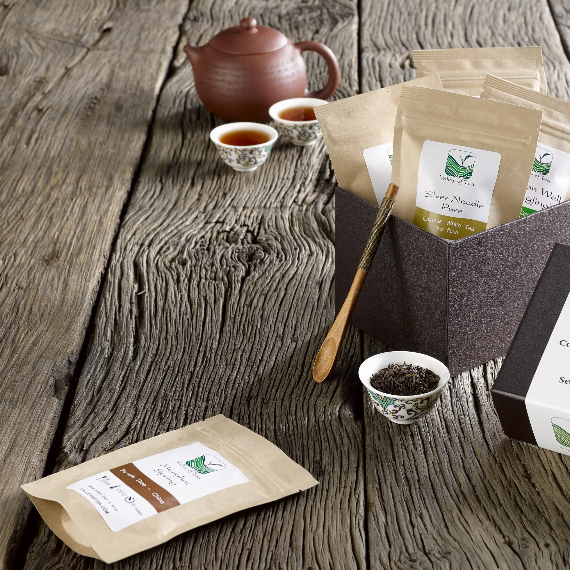 Luxury Loose Leaf Tea Gift Basket - Variety Pack of Specialty Teas Samplers