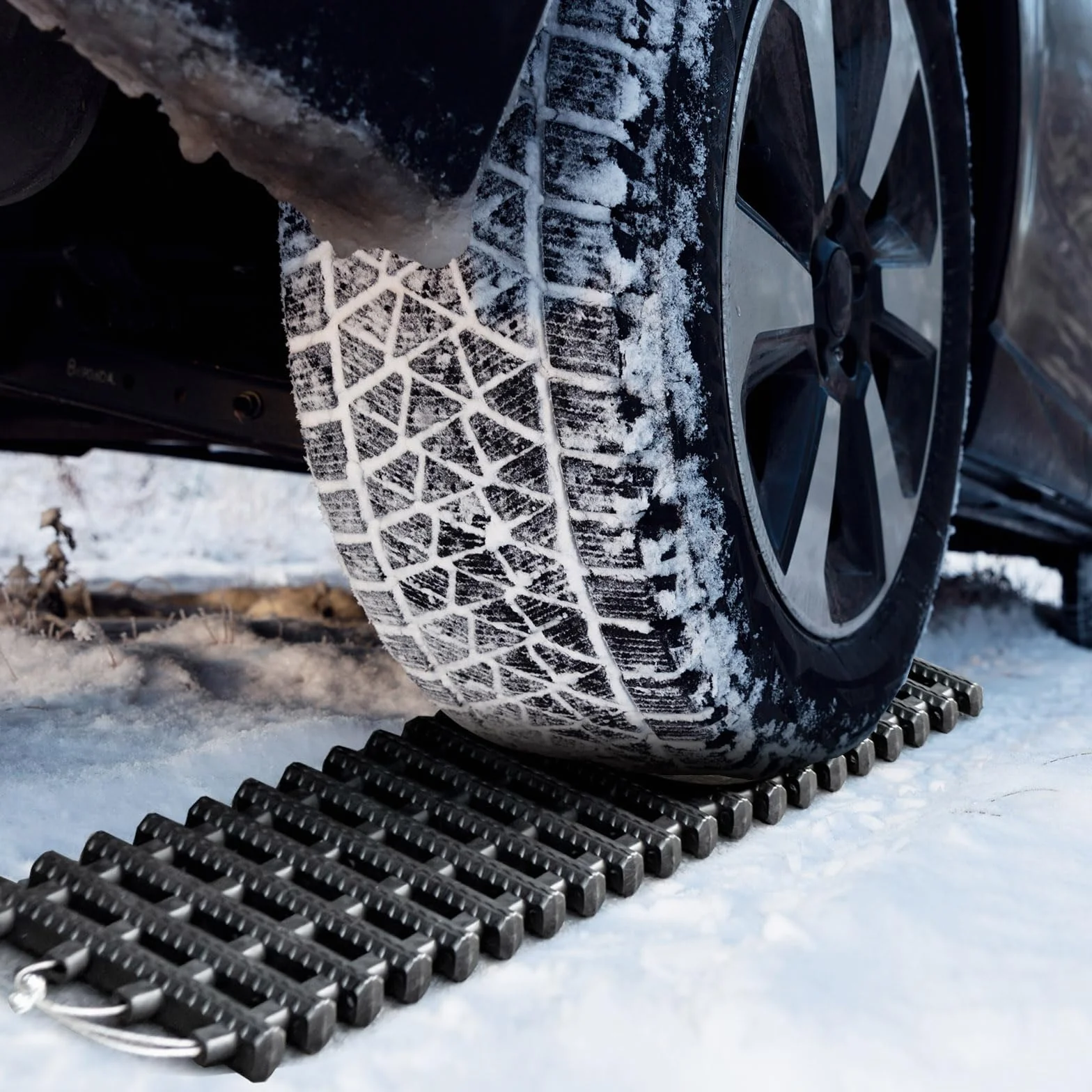 COSTWAY 2 sztuki podkładki pod koła, plakietki do jazdy w piasku, podkładki Traktionsmatte na piasek, śnieg, lód, błoto, tory offroadowe, mata Traktionshilfe z torbą na przyczepę kempingową/samochód