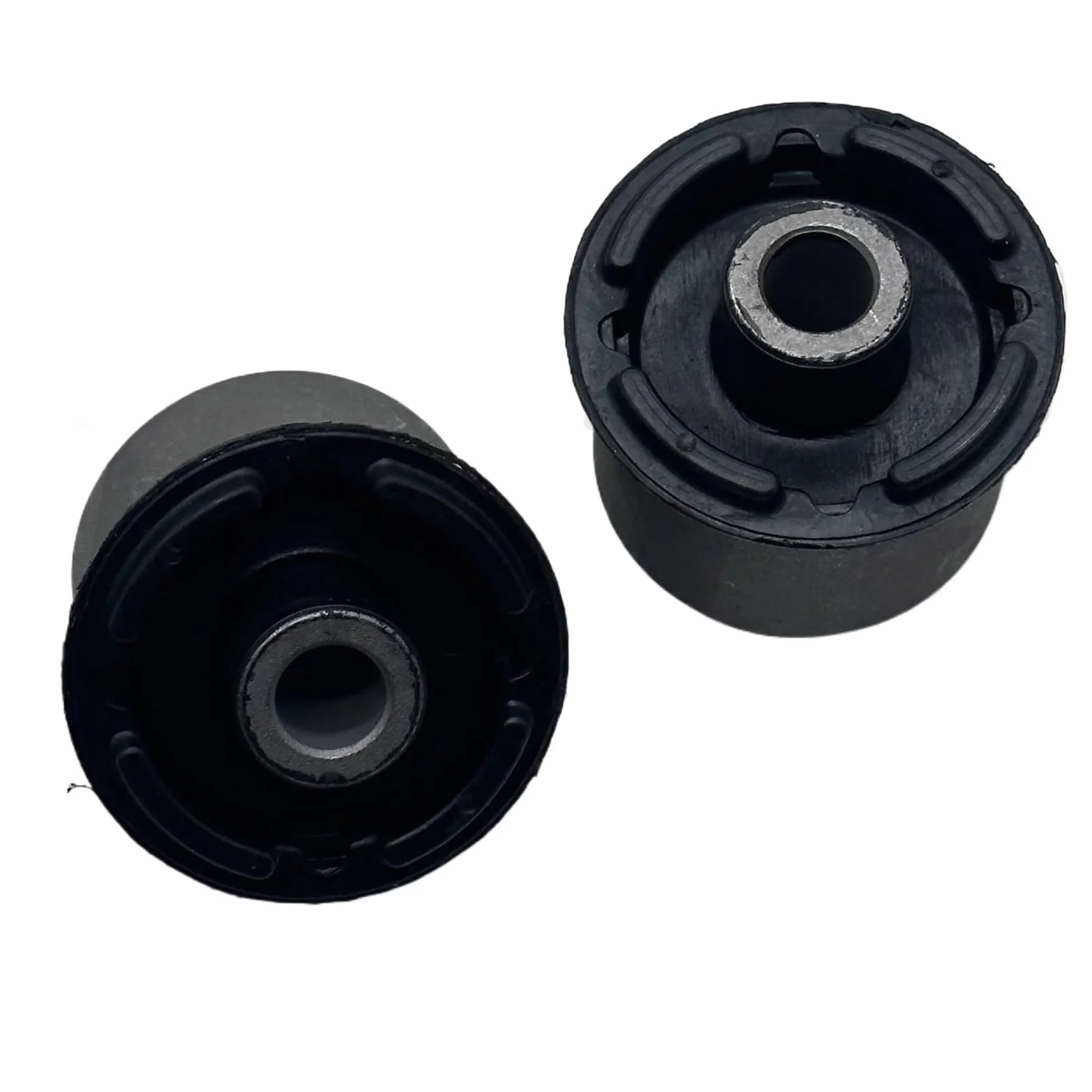 Pasuje do Maserati Quattroporte M156 M157 Underhanging Swing gumowy rękaw wymiana OEM 673007126 673007127 Tuleja(2pcs 673007127)