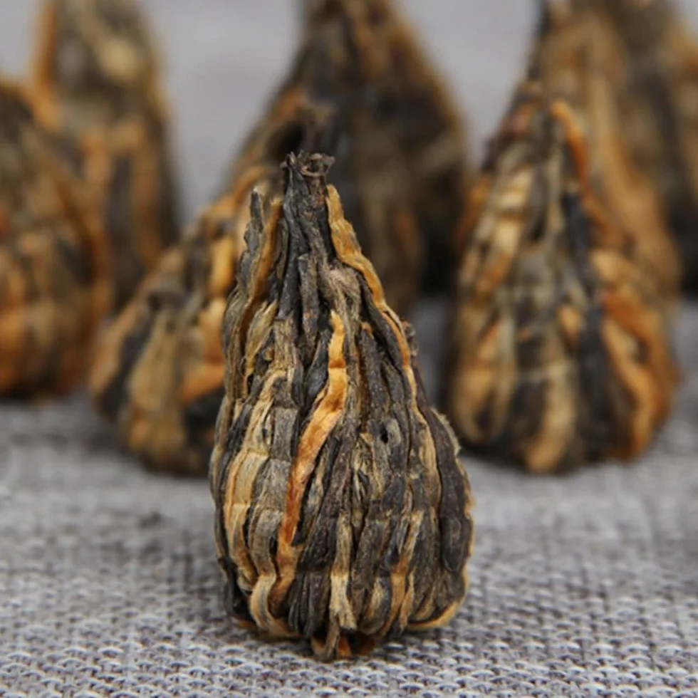 Klasyczna Herbata Yunnan Dian Hong Pagoda 60g - Czarna Herbata Kung Fu - Herbata Golden Bud Do Codziennego Napoju