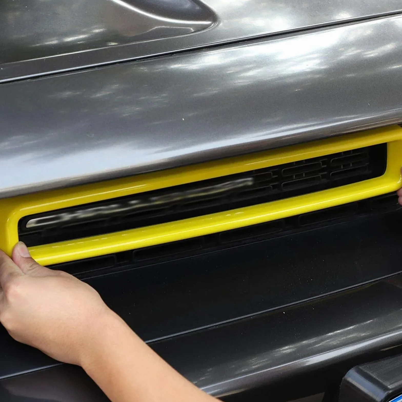 2 sztuki przednich wkładek do grilla, osłona, pasujące Dodge Challenger 2015-2022, czarny, czerwony, niebieski, żółty atrapa radiatora(Black)