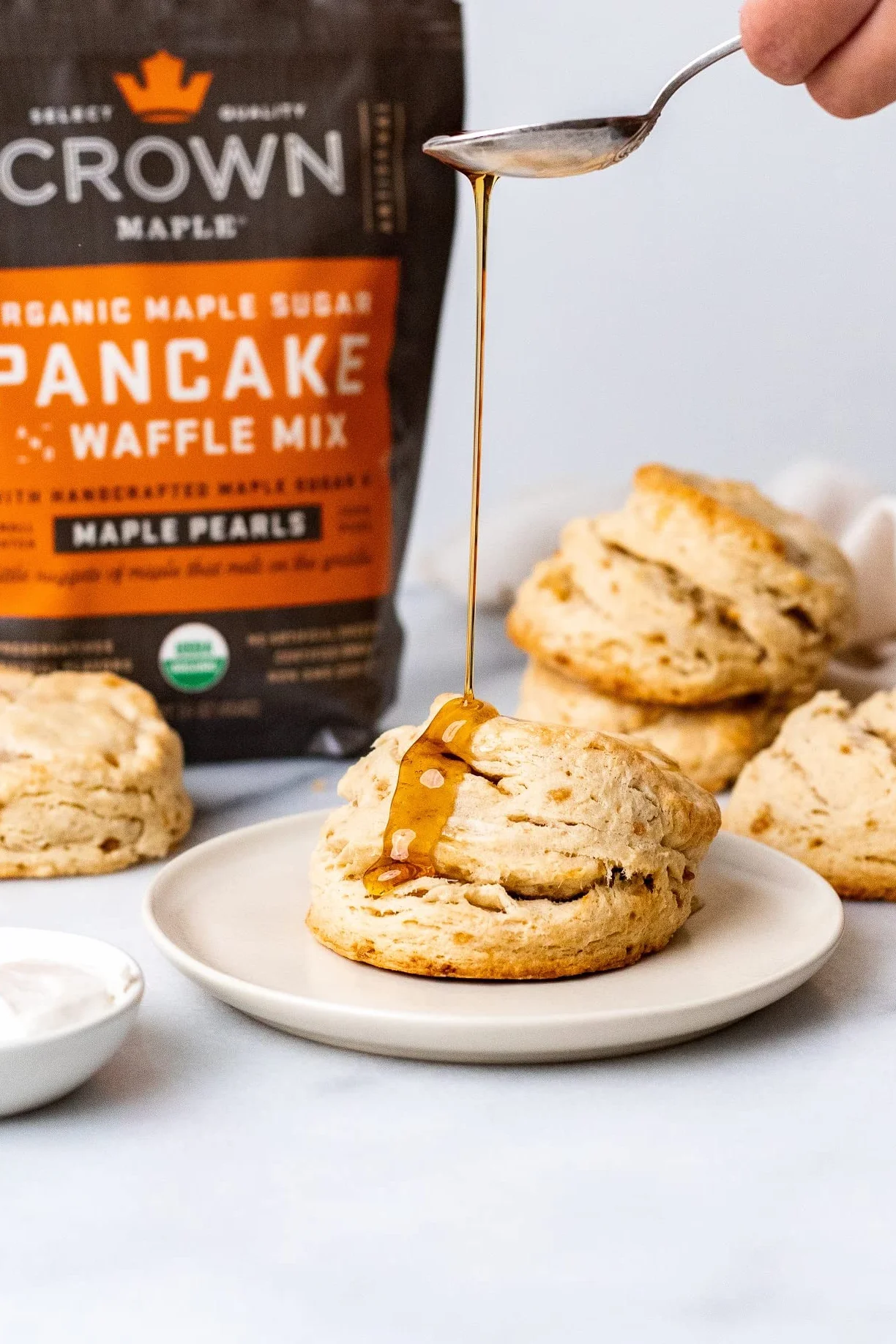 Crown Maple Organic Maple Sugar Pancake Mix 454 g mieszanka do pieczenia naleśników z cukrem klonowym