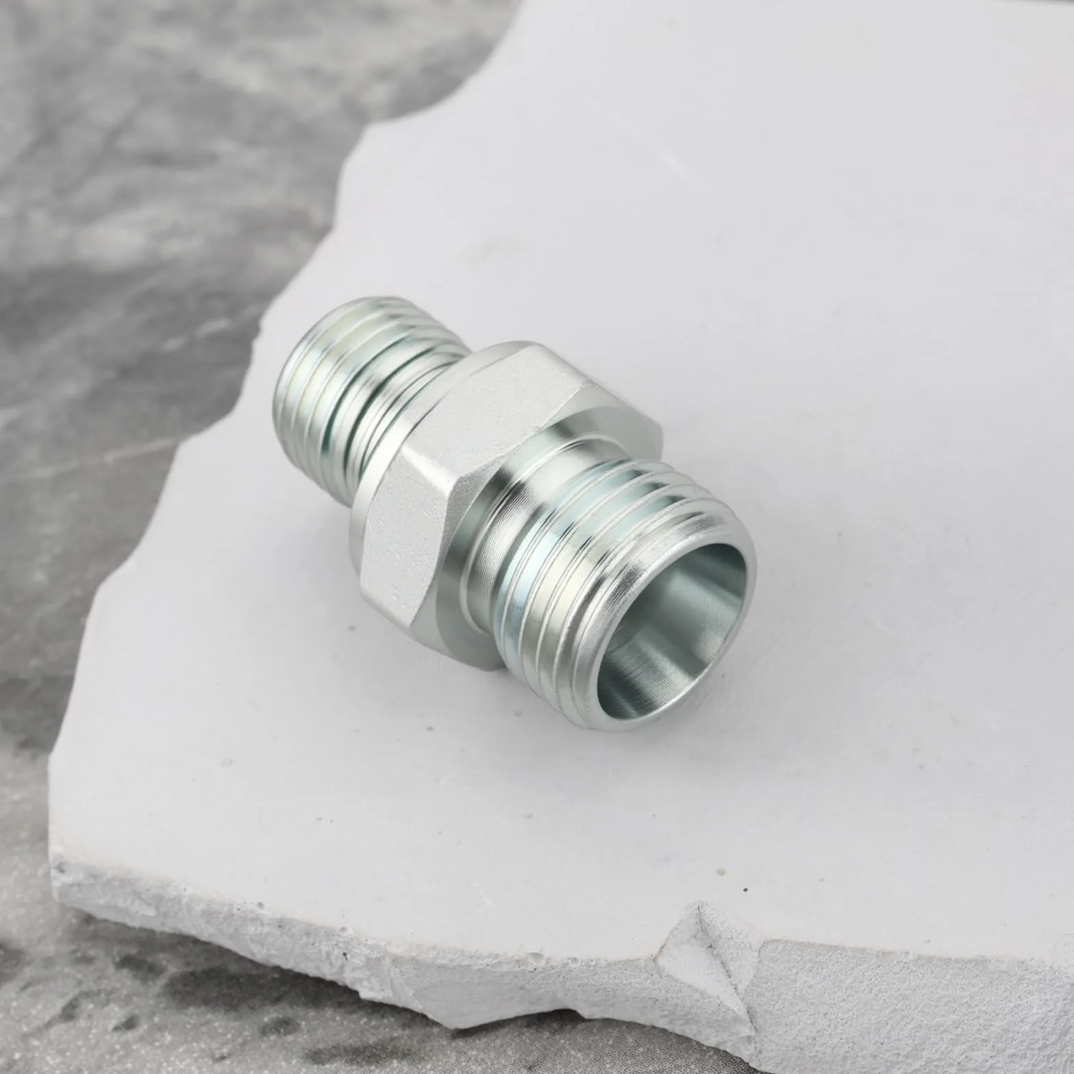 Złączki hydrauliczne M16 1/4 ze stali węglowej do minikoparki