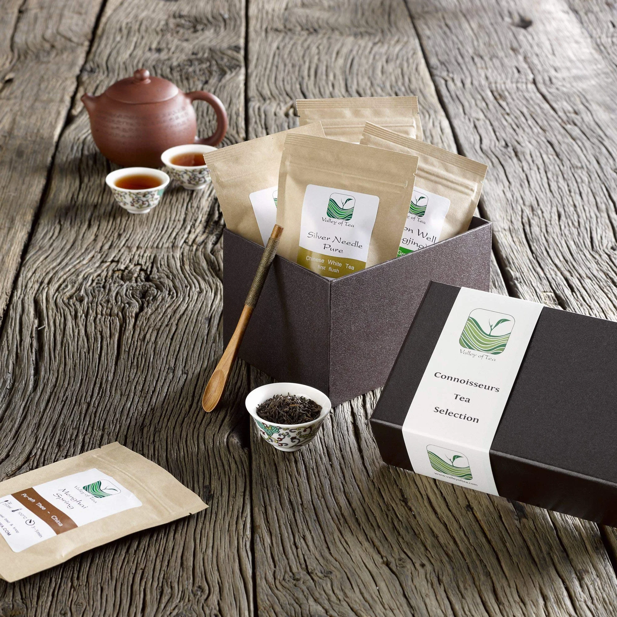 Luxury Loose Leaf Tea Gift Basket - Variety Pack of Specialty Teas Samplers