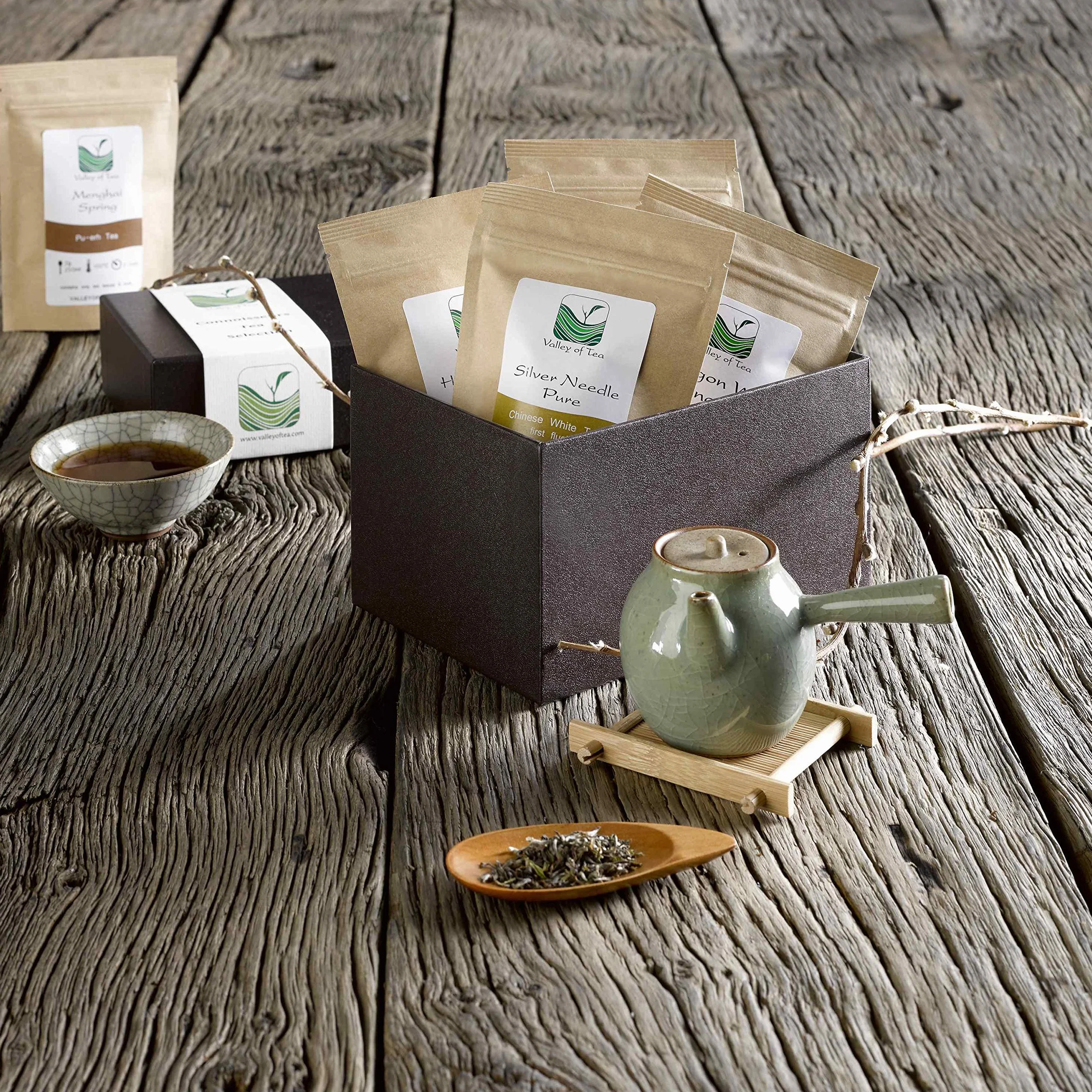 Luxury Loose Leaf Tea Gift Basket - Variety Pack of Specialty Teas Samplers