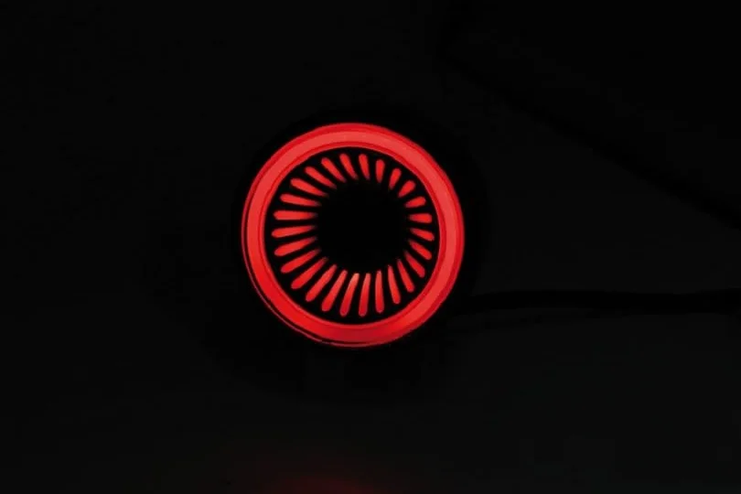 SHIN YO Tylne światło LED do YAMAHA BOLT, XSR 700/900 (czarne)