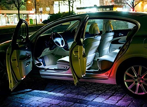 Do Mercedesa Benz klasy W164 - BIAŁE OŚWIETLENIE WEWNĘTRZNE Zestaw do konwersji oświetlenia wnętrz. Bardzo ekskluzywny wygląd zimnego białego