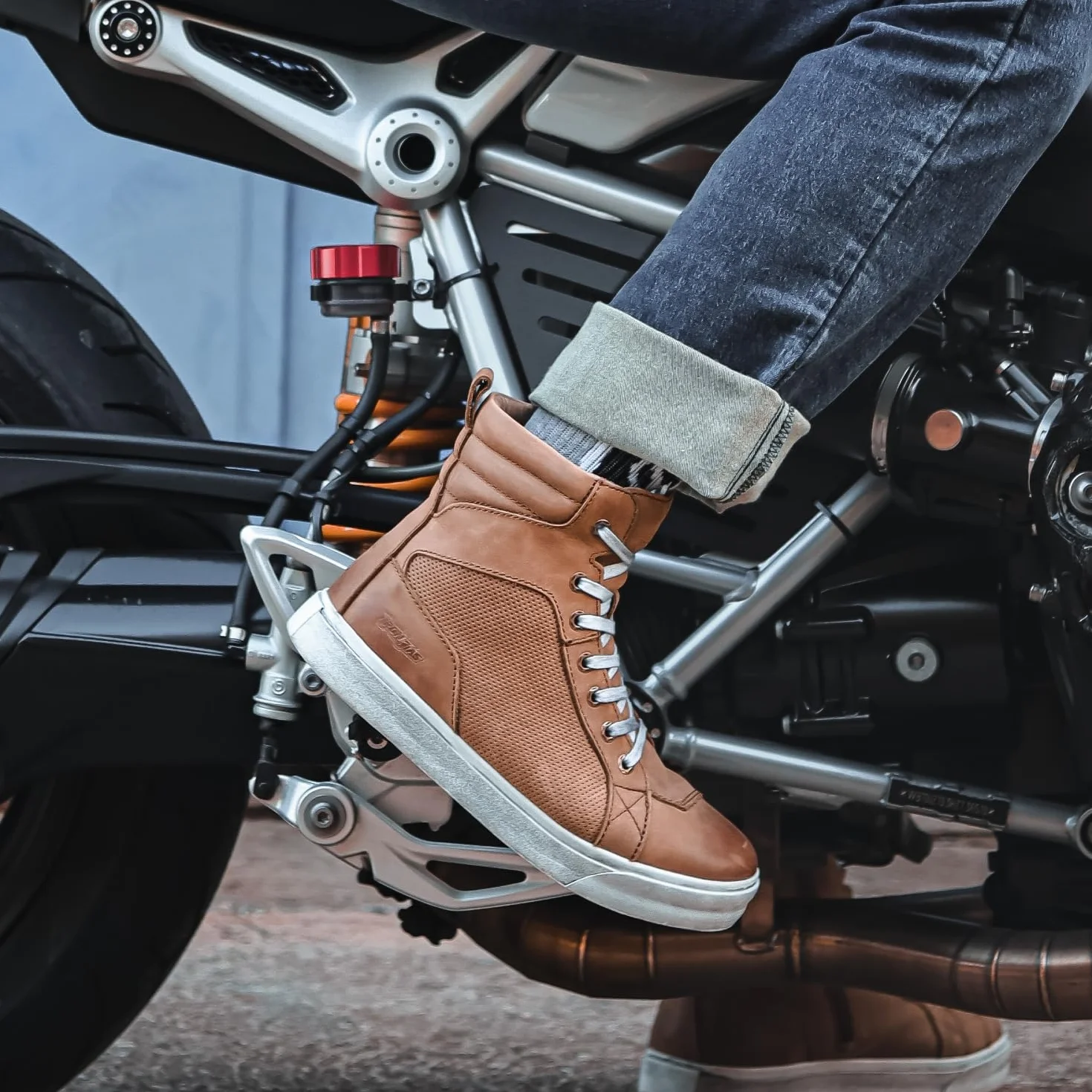 BORLENI Męskie buty motocyklowe skórzane oddychające czarne antypoślizgowa podeszwa zamek błyskawiczny