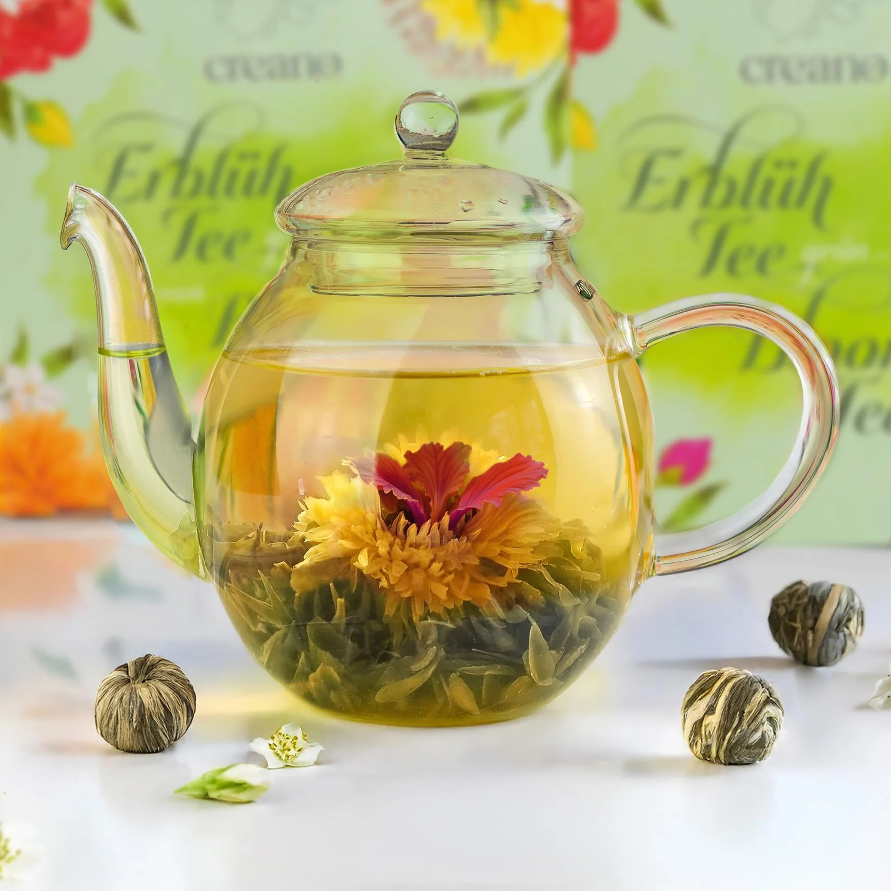 Zestaw prezentowy Creano z herbatą kwitnącą – wzór kwiatowy – herbata kwitnąca Spring Harvest z dzbankiem szklanym o pojemności 500 ml i 6 zielonymi herbatami – prezent na Walentynki, Dzień Matki