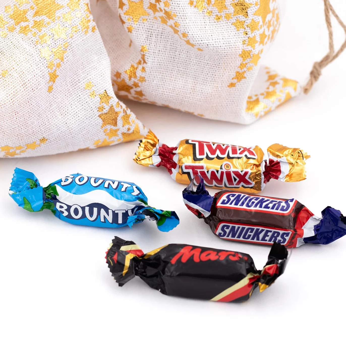 Kalendarz adwentowy z wypełnieniem dla dzieci – różne słodycze na 24 drzwiczki – Lindt, Milka, Haribo, Lotus, Snickers itd.