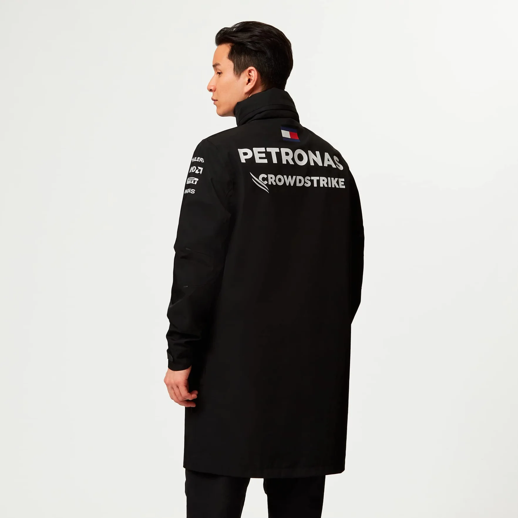 Mercedes AMG Petronas Formula One Team - 2023 Team kurtka przeciwdeszczowa