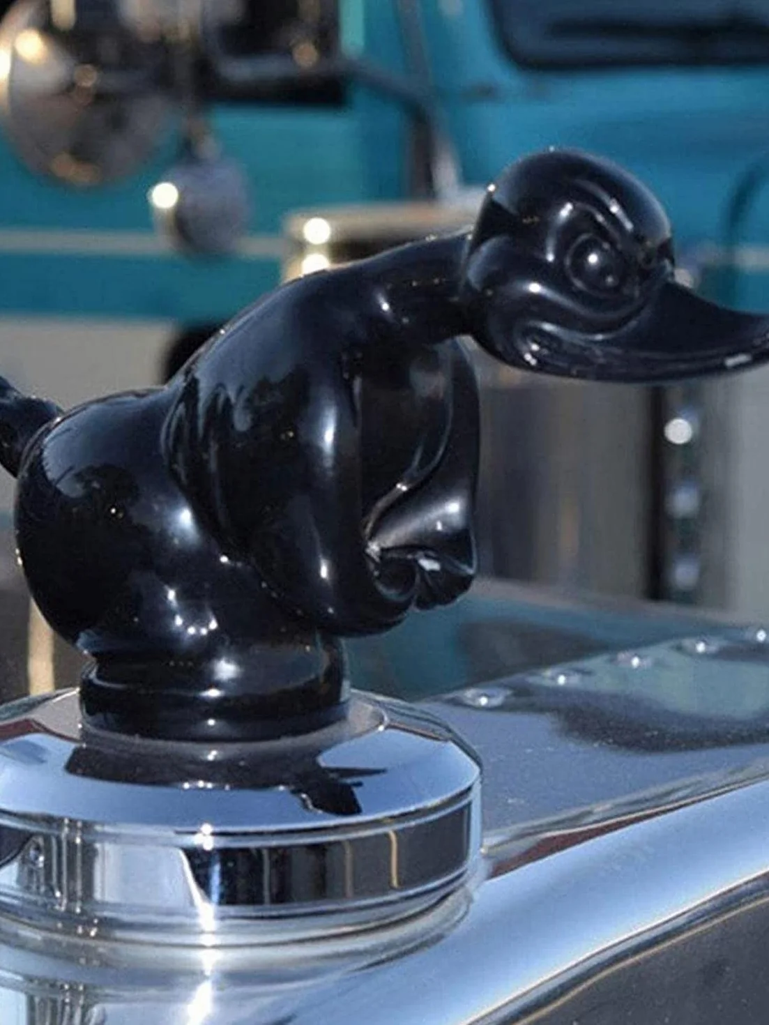 Angry Duck figurka na chłodnicy, emblemat samochodowy, fajna kaczka, akcesoria dekoracyjne do samochodu, figurka na chłodnicę dla ciężarówki (Kolor: czarny)
