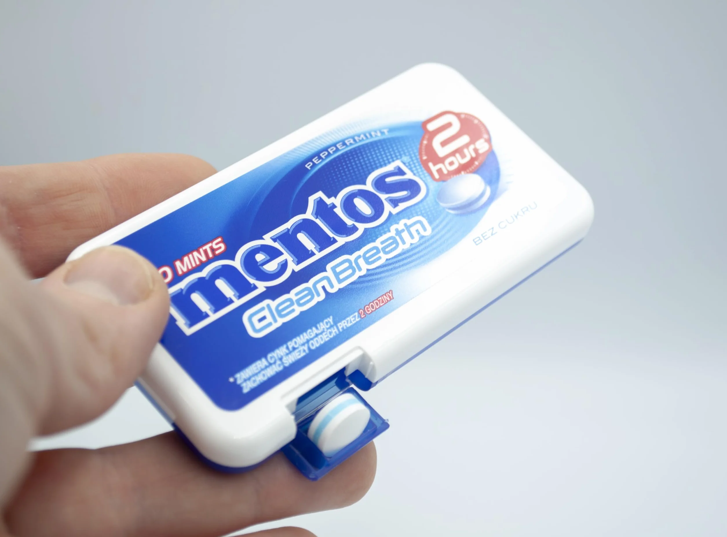 Fresh Windsurfing Mentos Clean Breath pastylki miętowe 12 sztuk x 21 g duże opakowanie rodzinne cukierki miętowe, Mi?ta pieprzowa, 21g